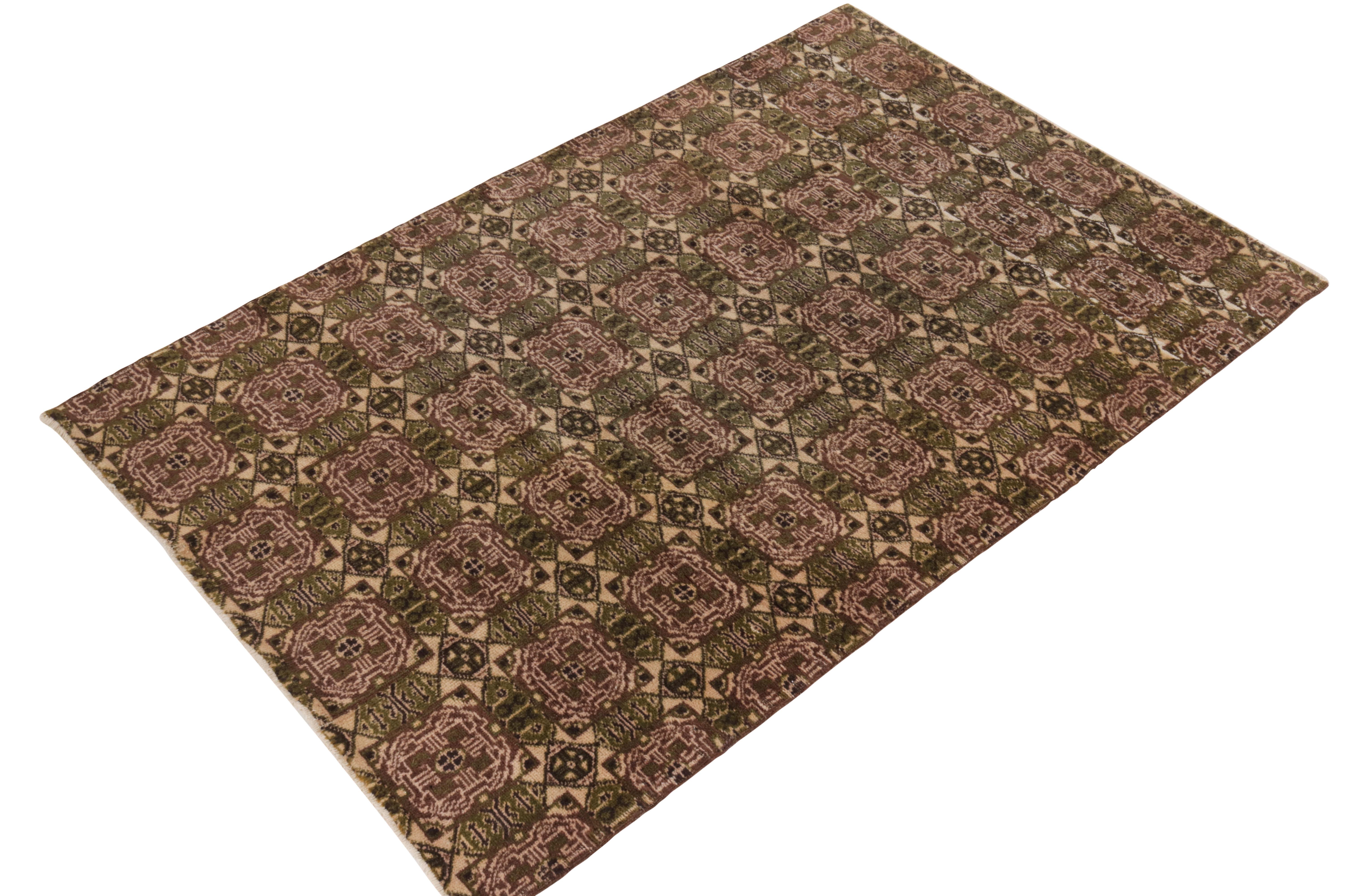 Art déco Vintage 1960er Jahre Vintage-Teppich in Grün, Braun mit geometrischem Muster von Teppich & Kelim (Indisch) im Angebot
