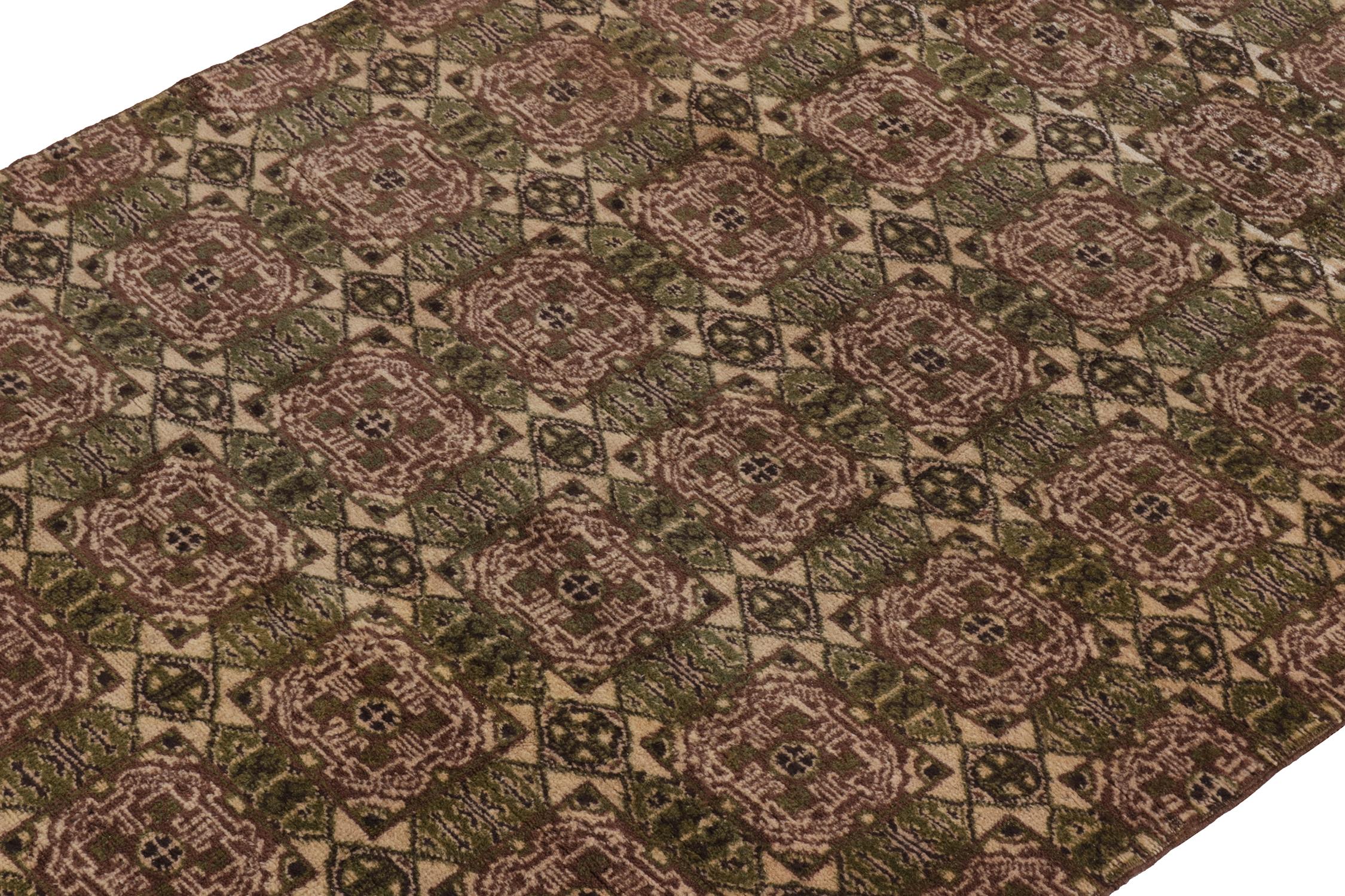 Art déco Vintage 1960er Jahre Vintage-Teppich in Grün, Braun mit geometrischem Muster von Teppich & Kelim (Handgeknüpft) im Angebot