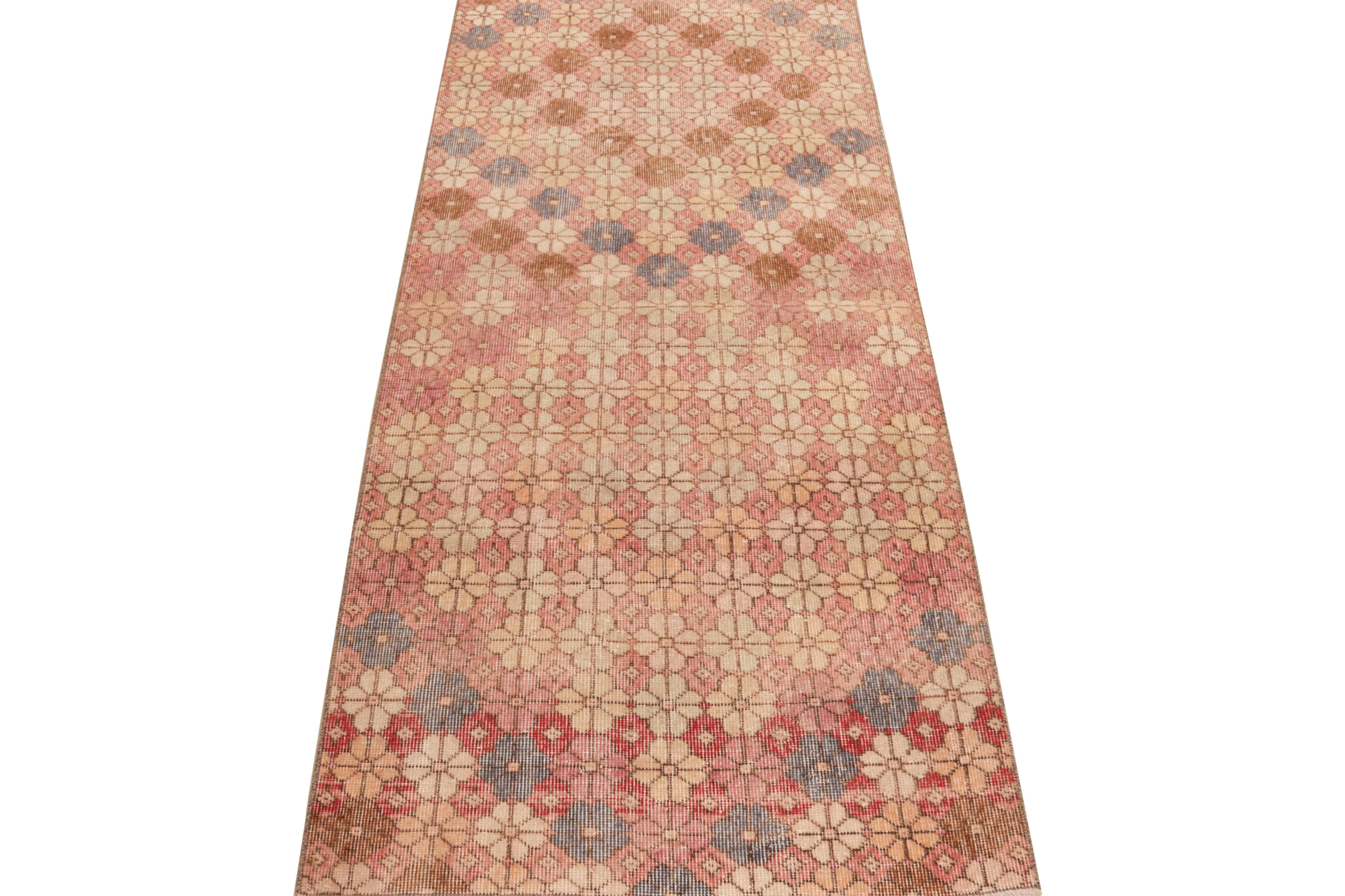A 3x7 distressed style vintage runner connoting the works of a bold Turkish designer from our commemorative Mid century Pasha collection.

Belonging to the 1960s, the piece reflects the approach of the artist reading fine geometric application
