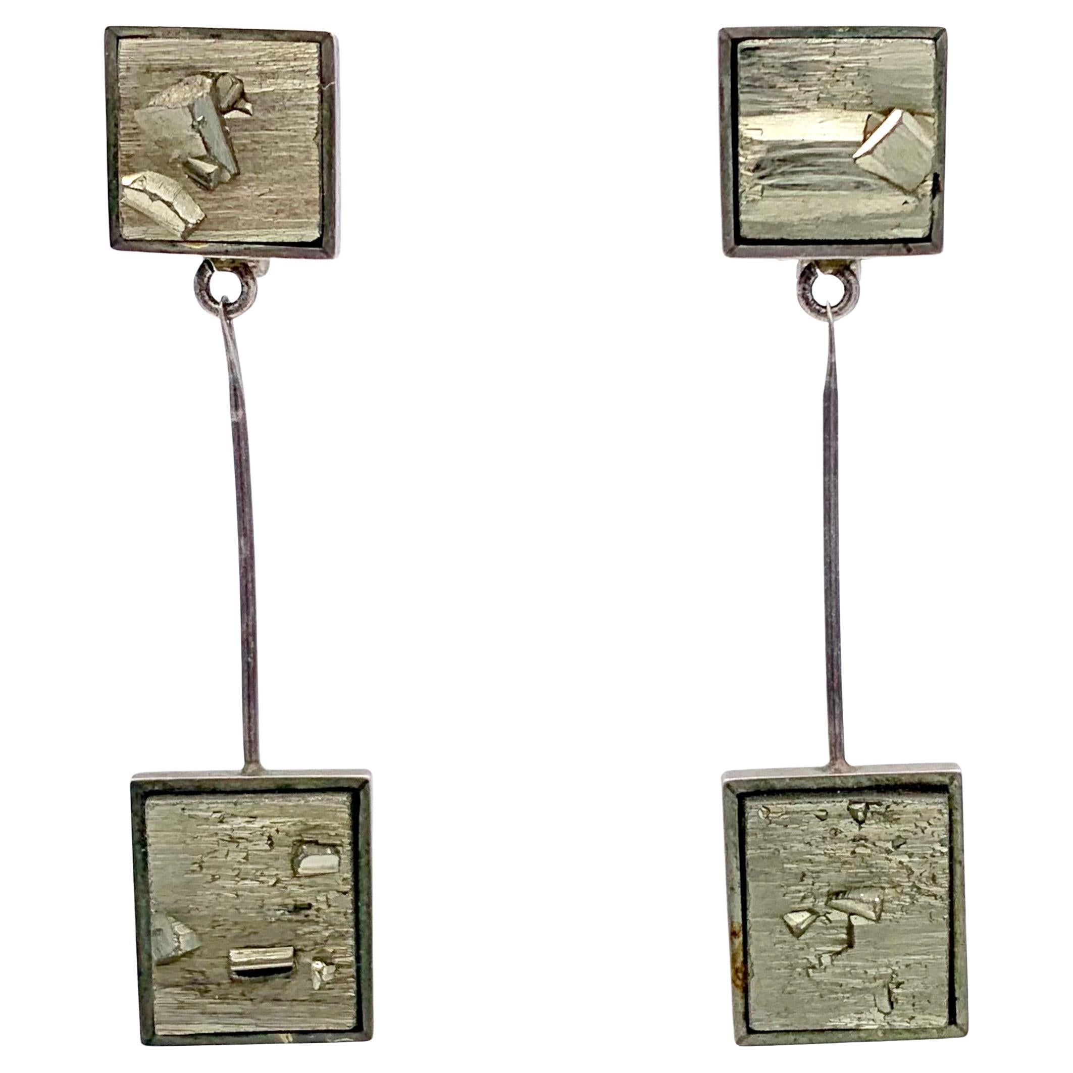 Vintage 1960's Artist WL Dangle Clip-on Earrings Silver Pyrite For Sale