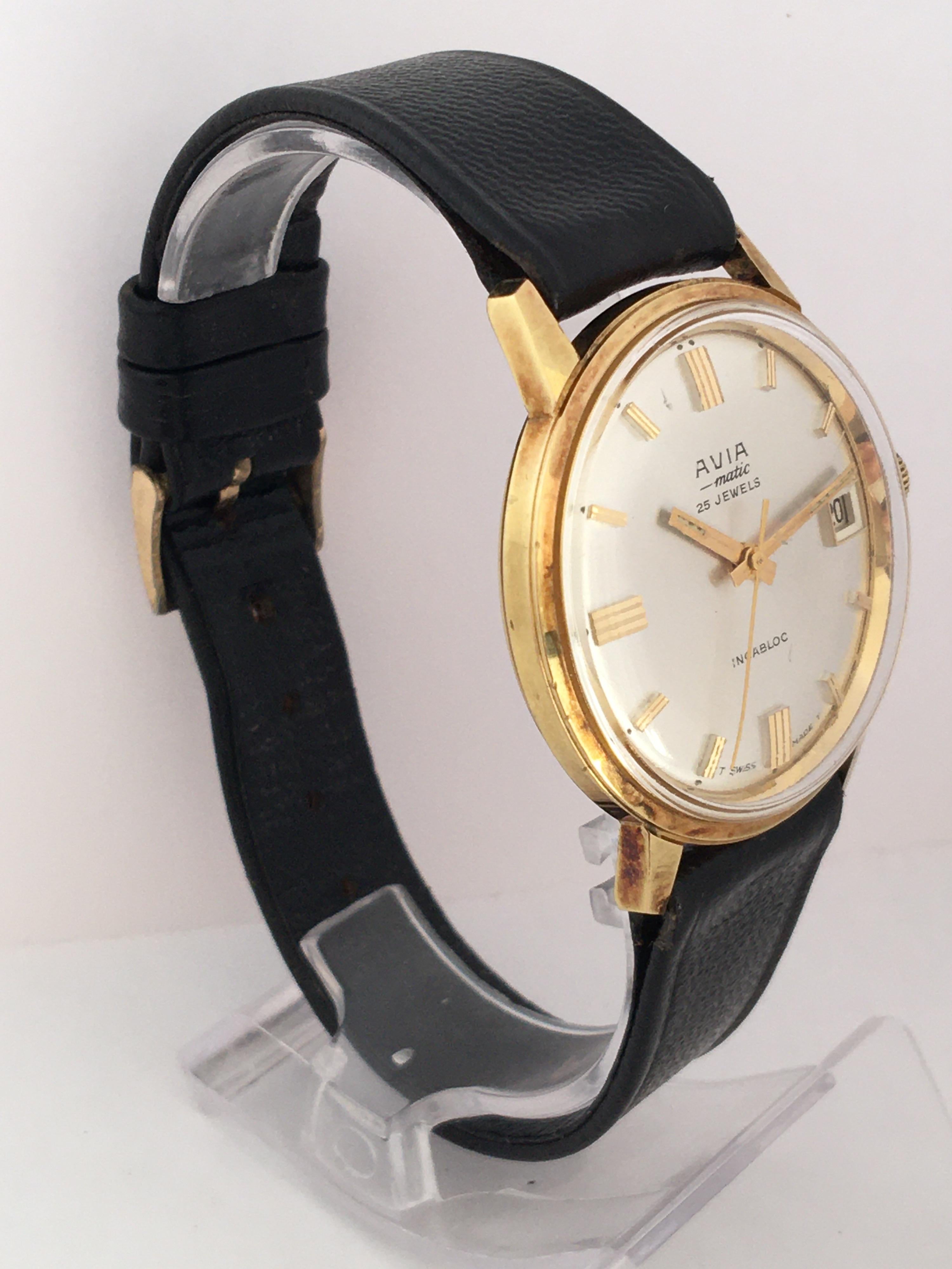 This beautiful 25 jewels gold plated automatic vintage pre-owned watch is working and it is running. This watch shows a gentle used and ageing with its original black leather strap as shown.

Please study the images carefully as form part of the