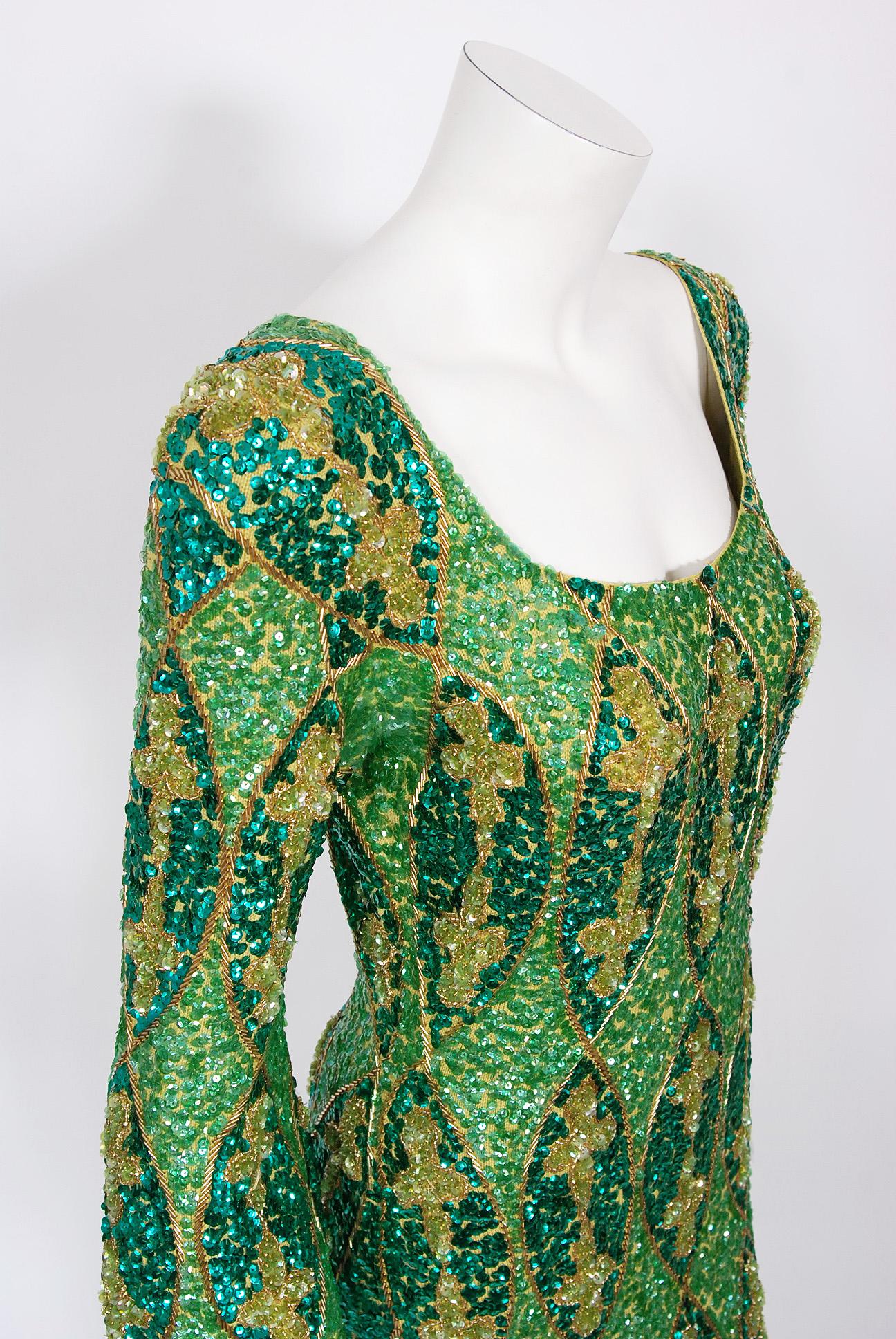 Vintage 1960's Beaded Sequin Green Graphic Stretch-Knit Hourglass Evening Gown In Good Condition In Beverly Hills, CA