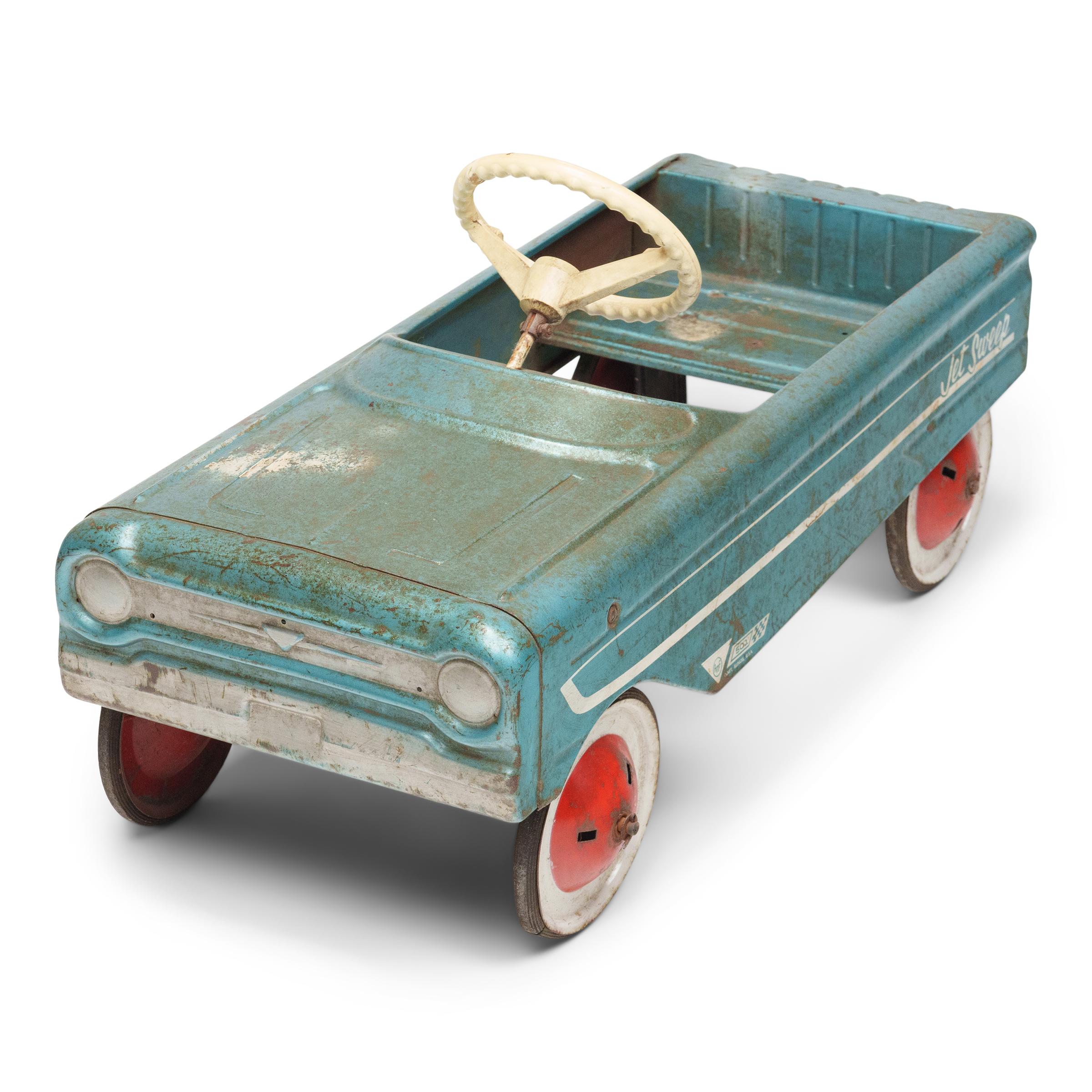 Coche de pedales descapotable azul vintage de los años 60 Estadounidense en venta