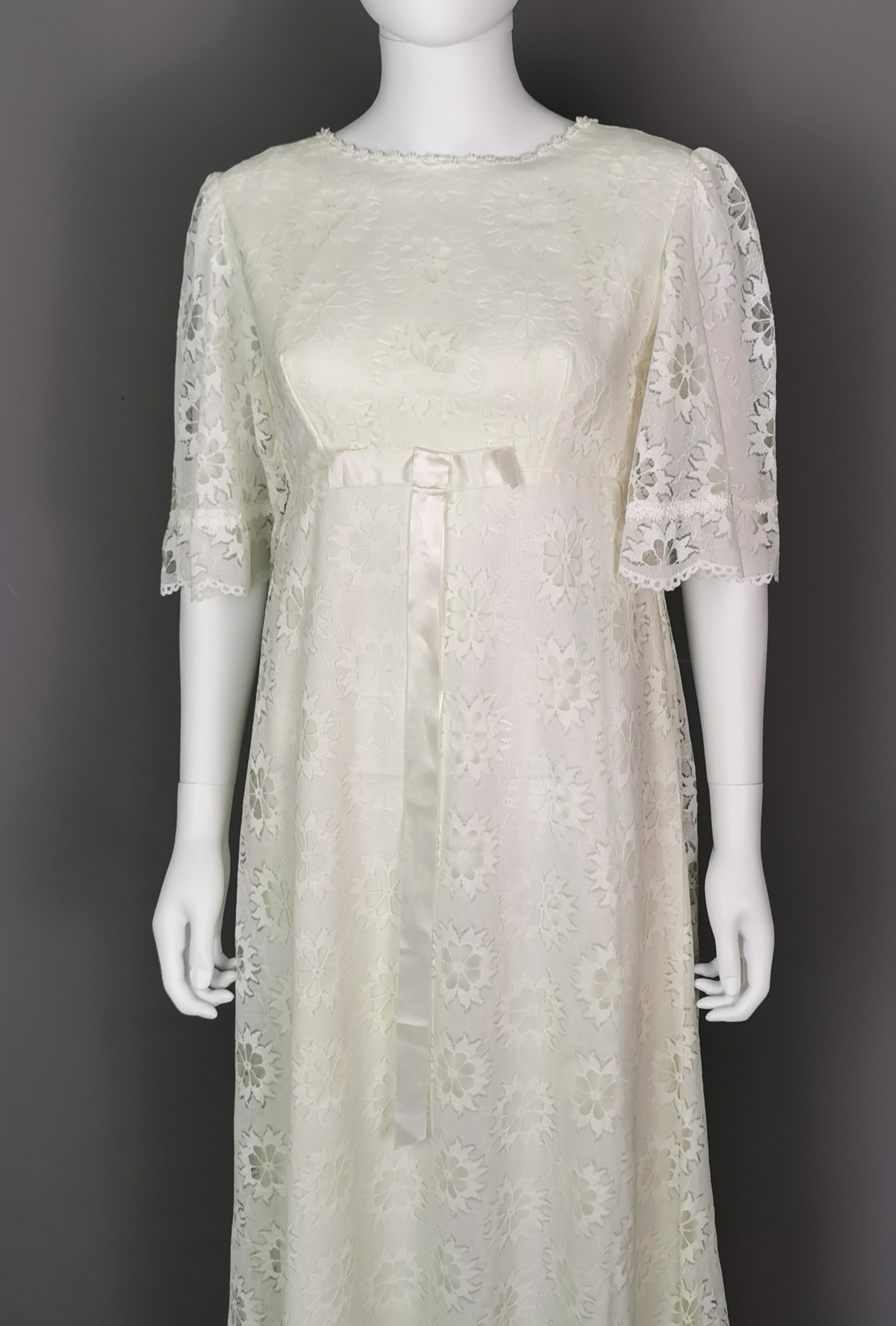 Women's Vintage 1960s Boho lace wedding dress, floral, train 