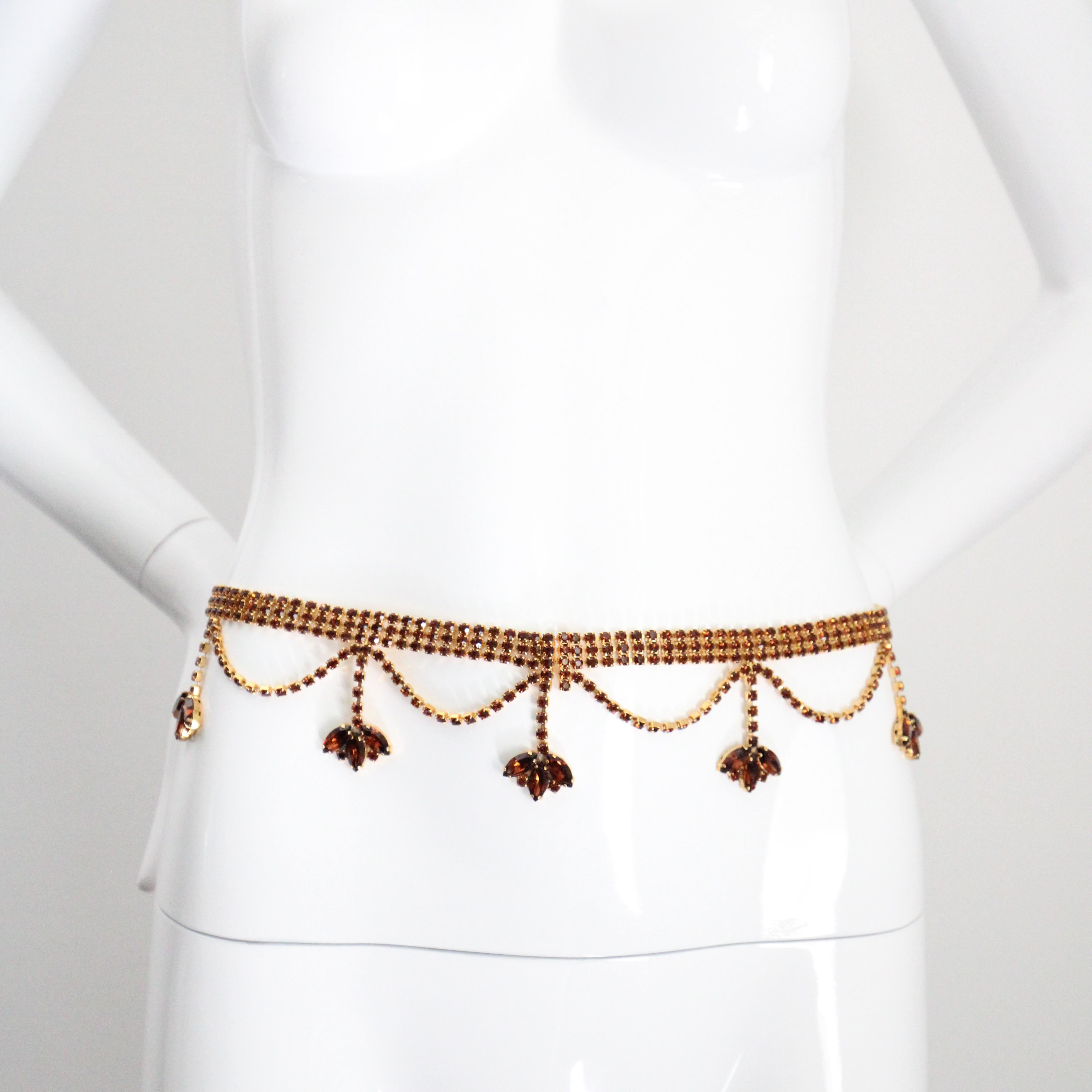 Vintage 1960s Bronze Rhinestone Waist Belt 1960s rhinestone belt UK 8-10 US 4-6 (Grau) im Angebot