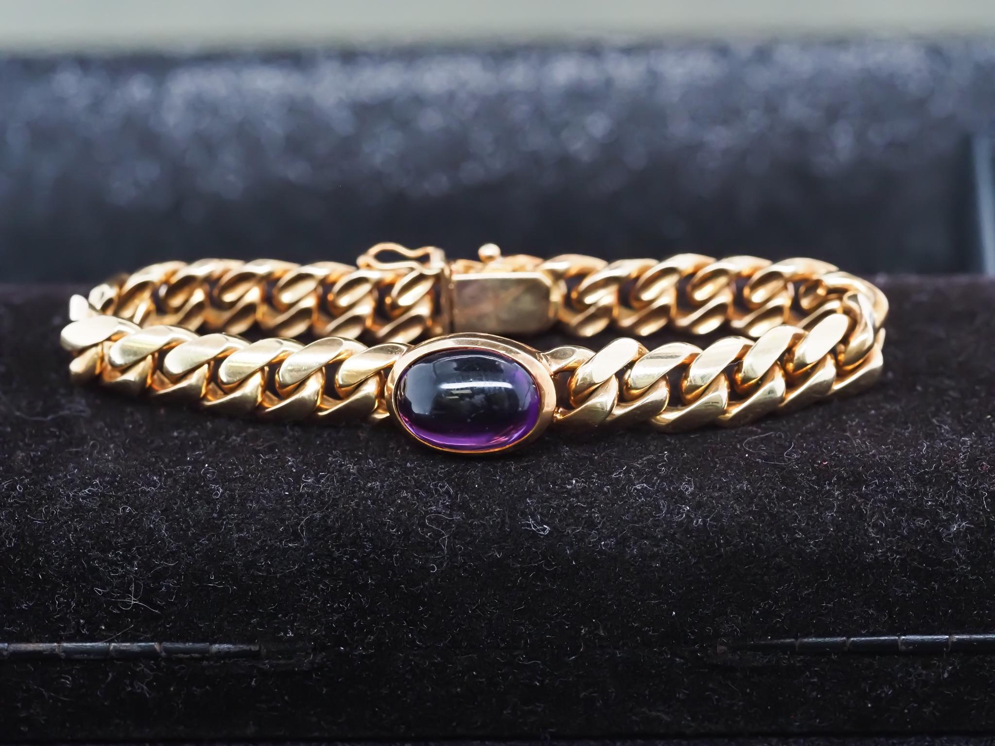 Vintage 1960s Bulgari 18K Yellow Gold Bracelet with Cabochon Amethyst For Sale 5