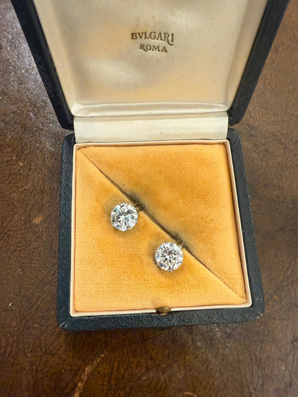 Vintage 1960s Bulgari Platinum Stud Earrings – 2 Round Diamonds, 5.00 & 5.32 cts en venta 1