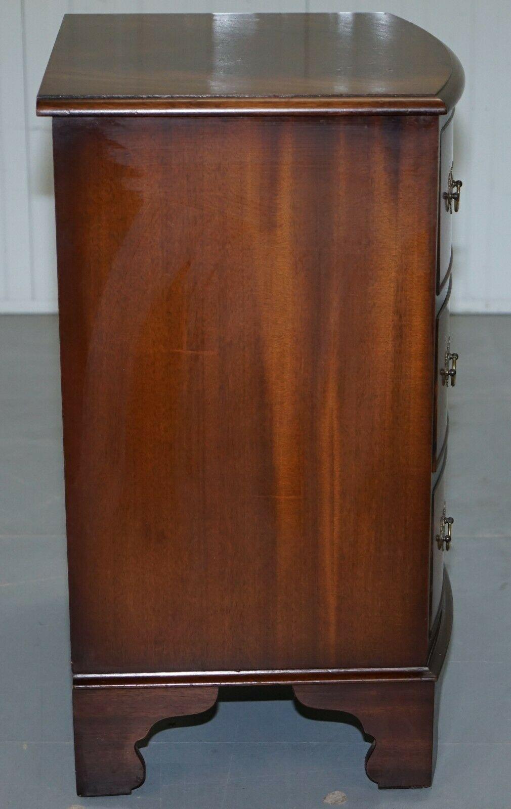 Vintage 1960s Burton Furniture Ltd Flamed Mahogany Side Table Chest of Drawers 3