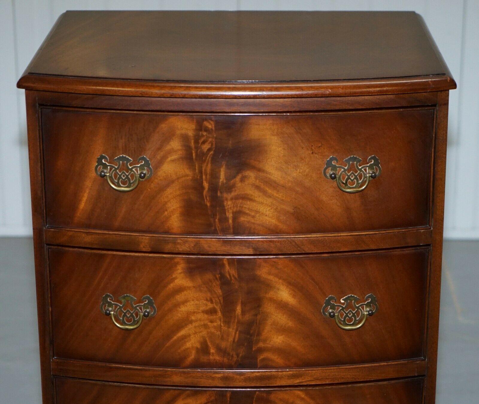 English Vintage 1960s Burton Furniture Ltd Flamed Mahogany Side Table Chest of Drawers