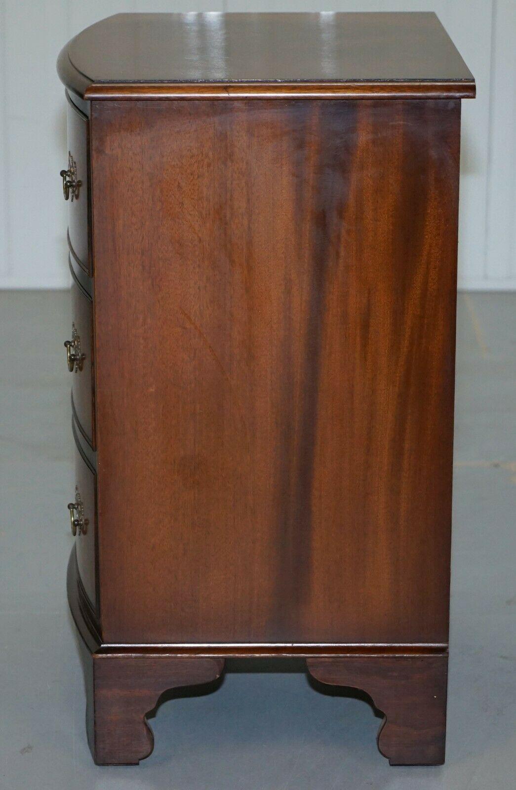 Vintage 1960s Burton Furniture Ltd Flamed Mahogany Side Table Chest of Drawers 2