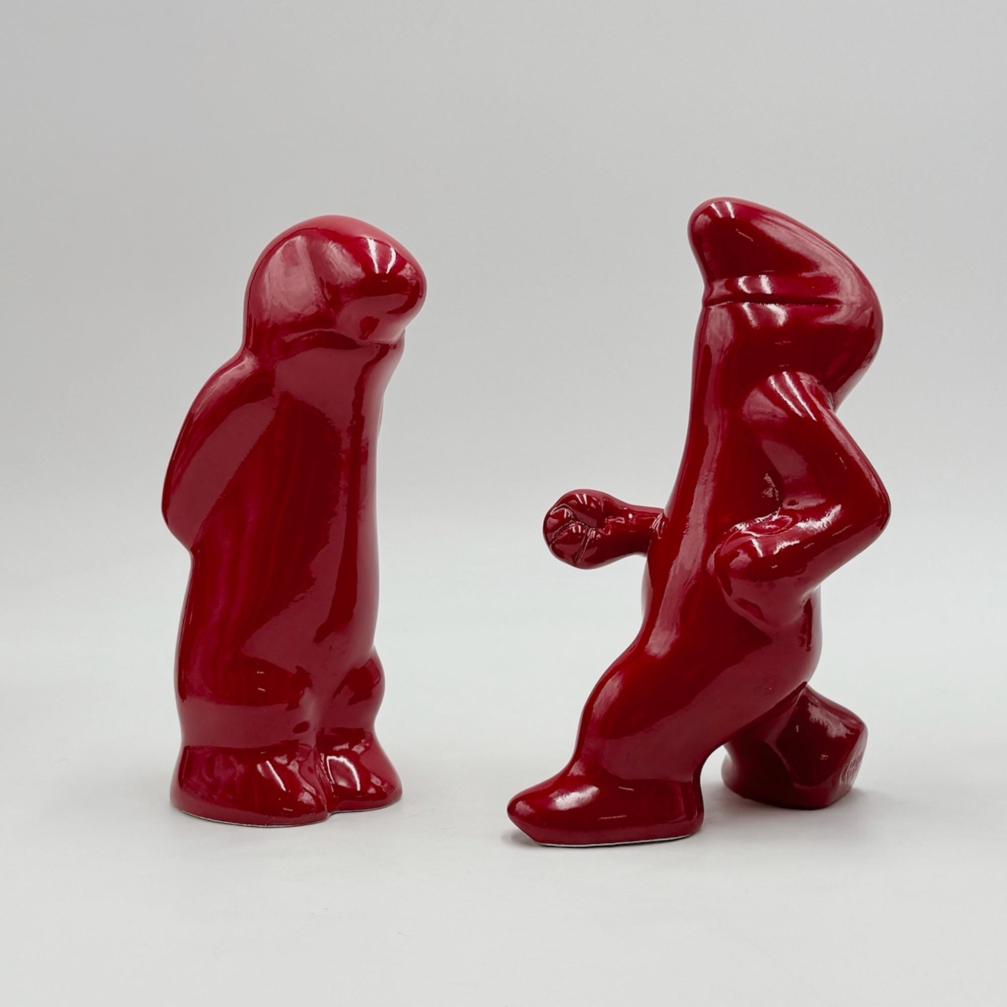 Set di 5 statuette in ceramica 'La Linea' di Osvaldo Cavandoli in rosso, vintage anni '60 In condizioni buone in vendita a San Benedetto Del Tronto, IT
