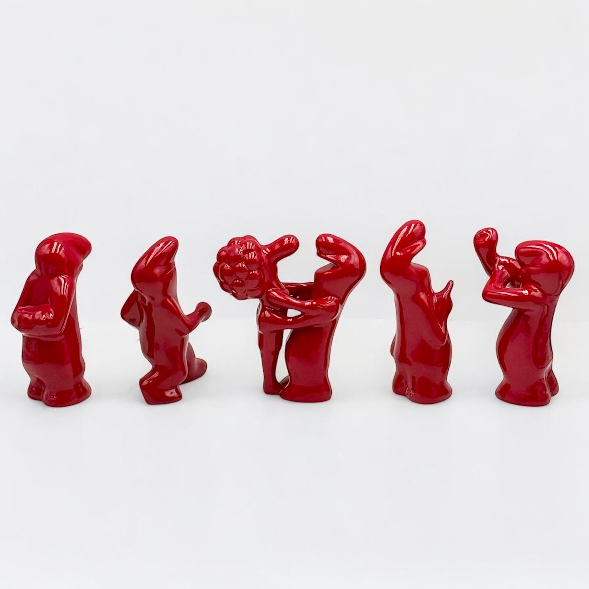 Set di 5 statuette in ceramica 'La Linea' di Osvaldo Cavandoli in rosso, vintage anni '60 in vendita 1