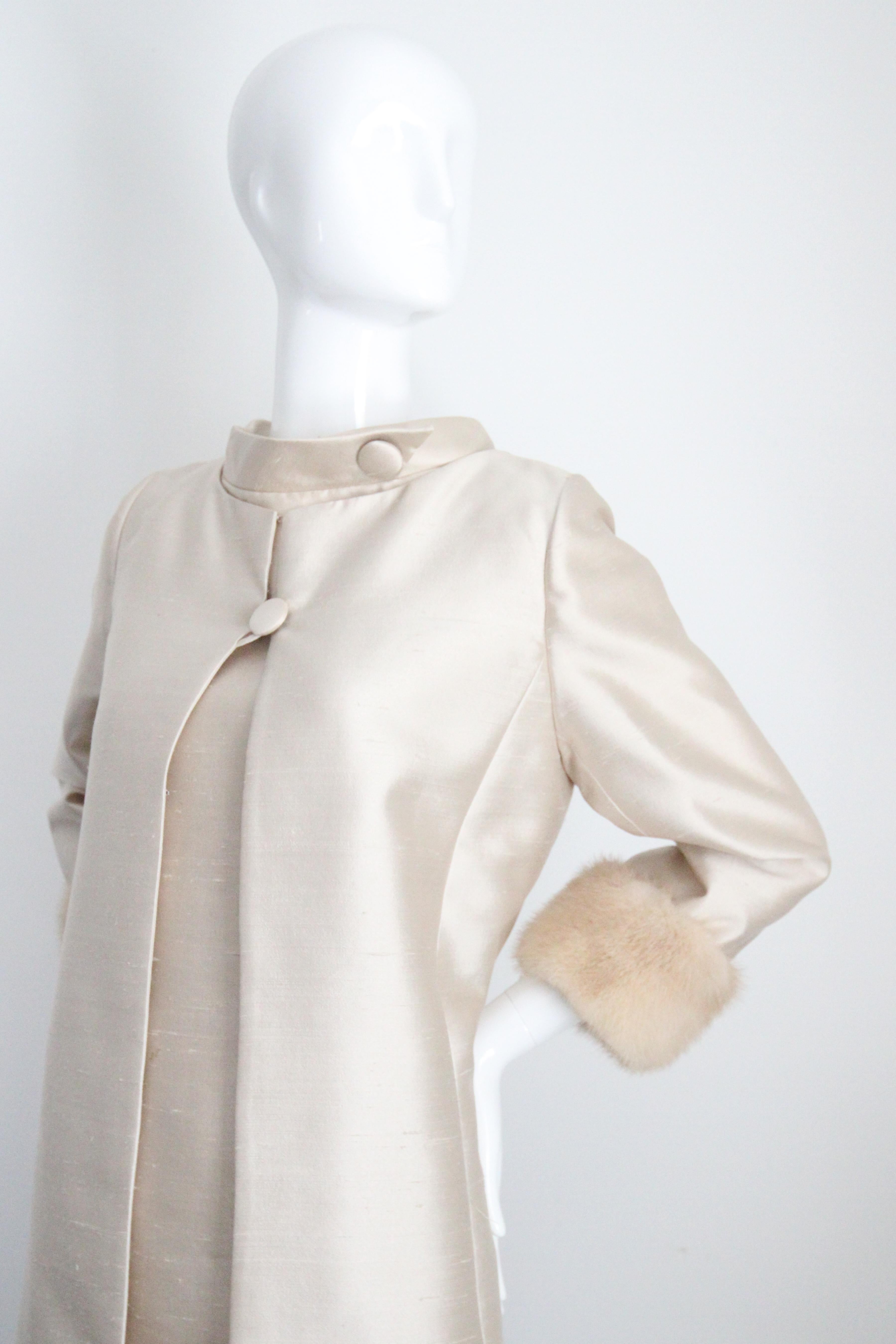 Vintage 1960's Champagne Silk Dress and Coat Suit 1960's Dress Set UK 12 US 8 en vente 9