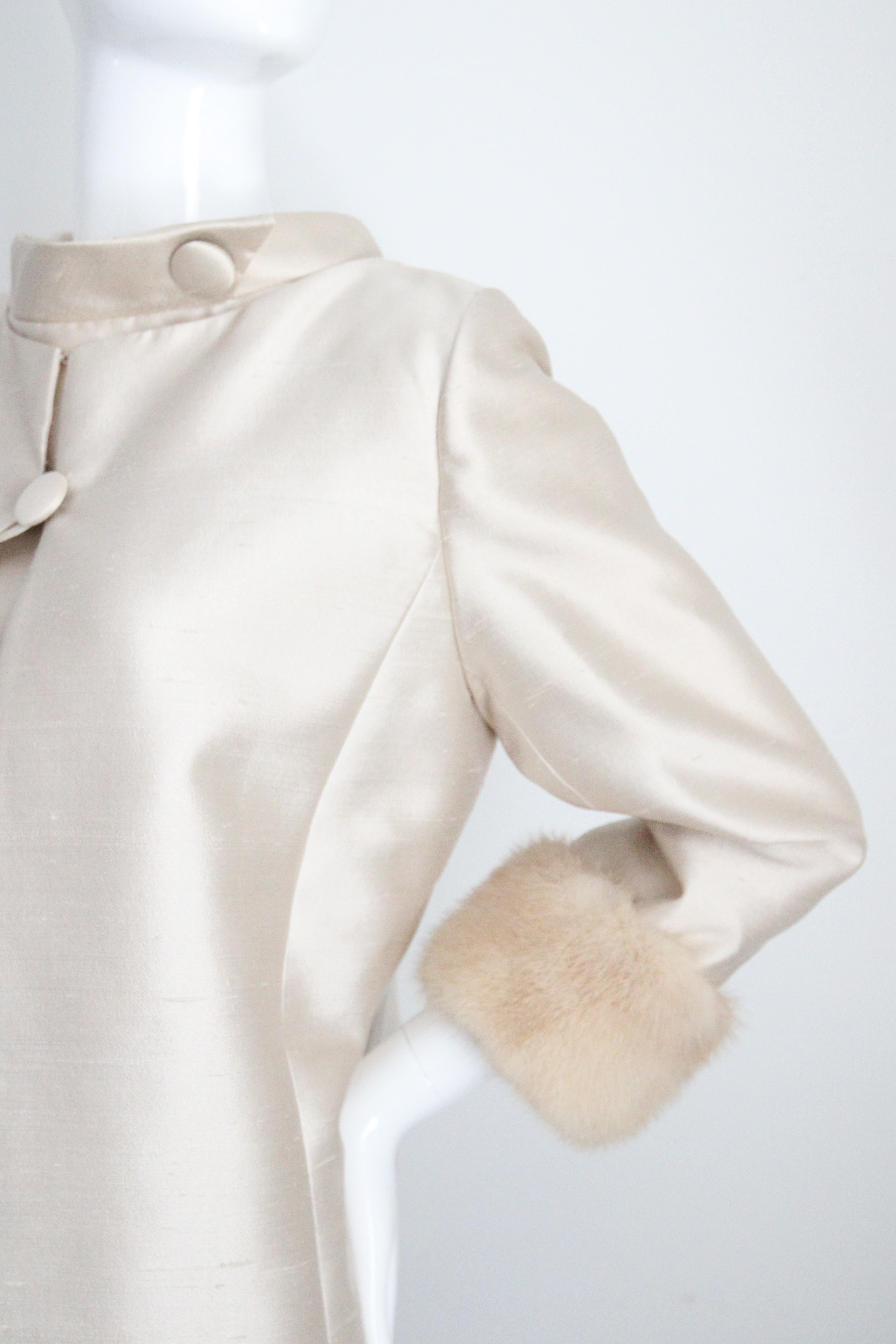 Vintage 1960's Champagne Silk Dress and Coat Suit 1960's Dress Set UK 12 US 8 en vente 10