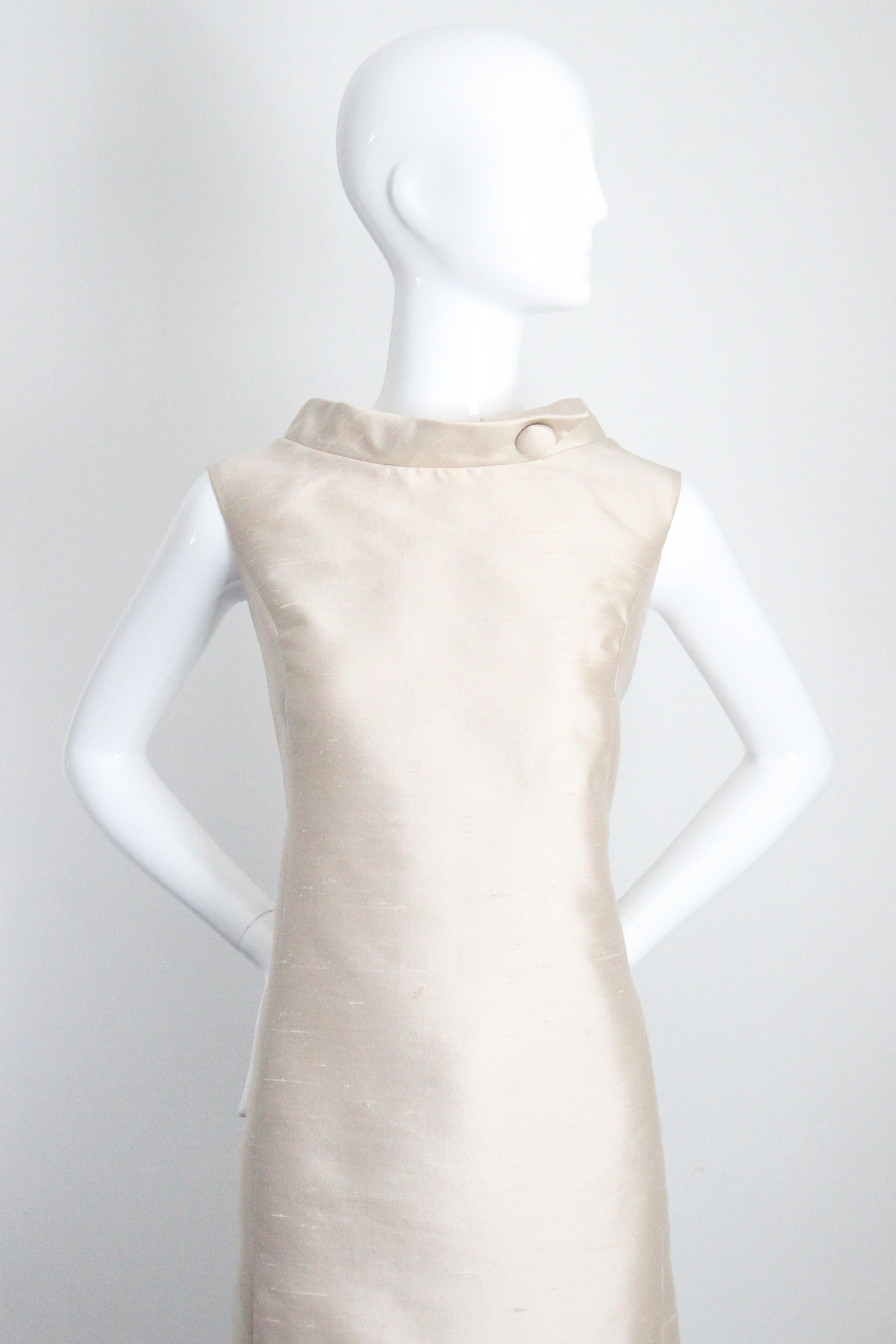 Gris Vintage 1960's Champagne Silk Dress and Coat Suit 1960's Dress Set UK 12 US 8 en vente