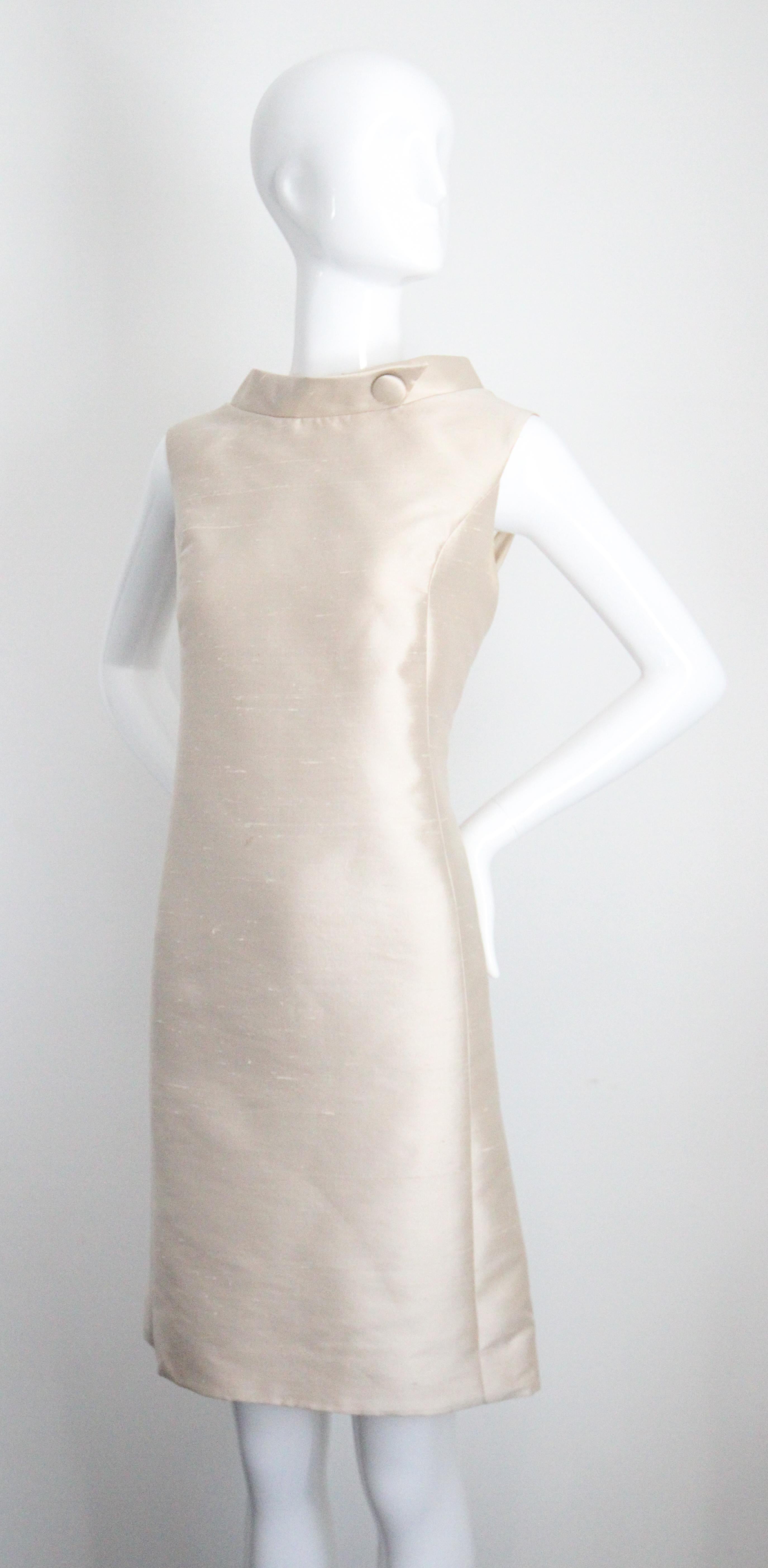 Vintage 1960's Champagne Silk Dress and Coat Suit 1960's Dress Set UK 12 US 8 en vente 2