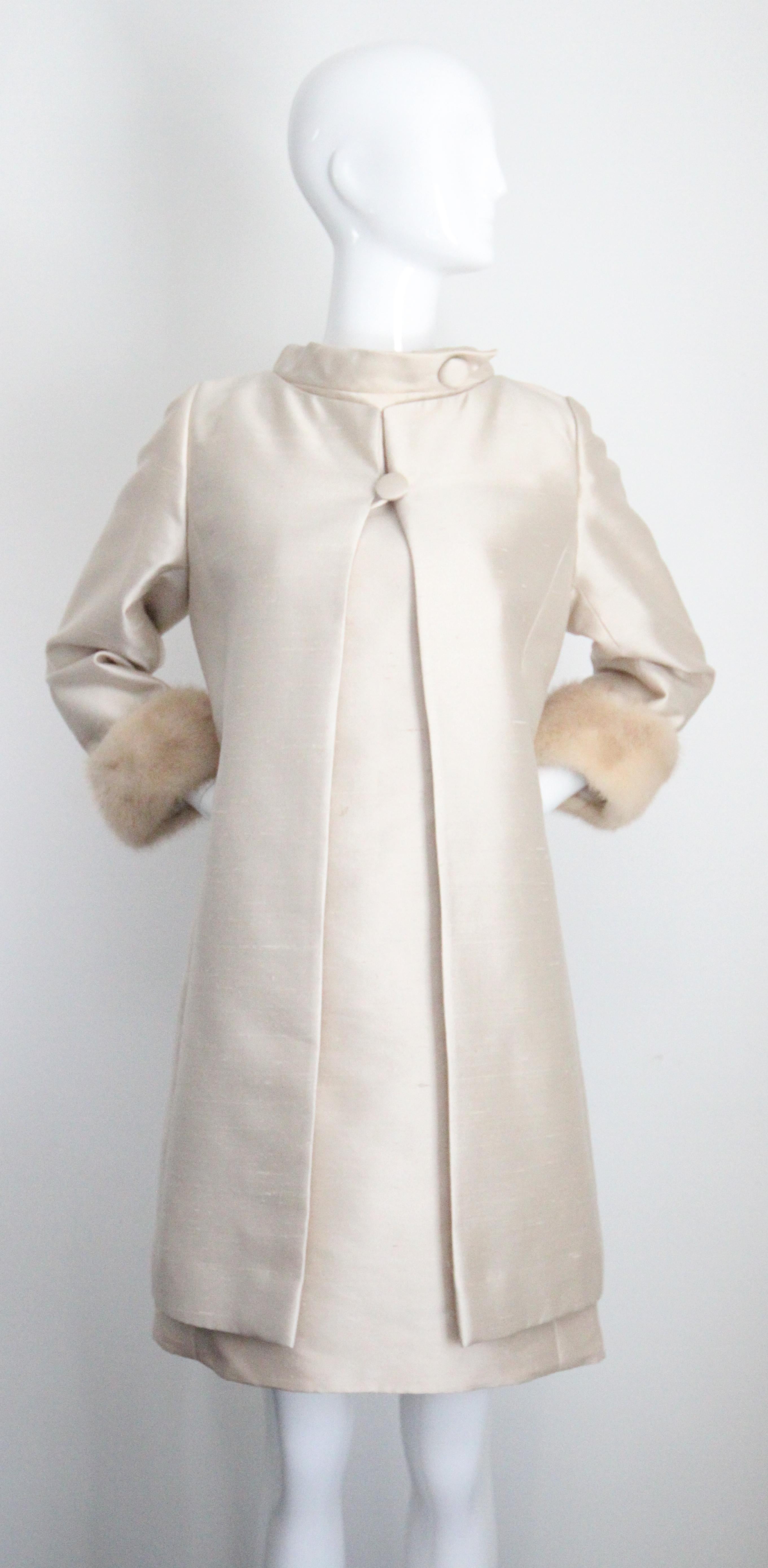 Vintage 1960's Champagne Silk Dress and Coat Suit 1960's Dress Set UK 12 US 8 en vente 4