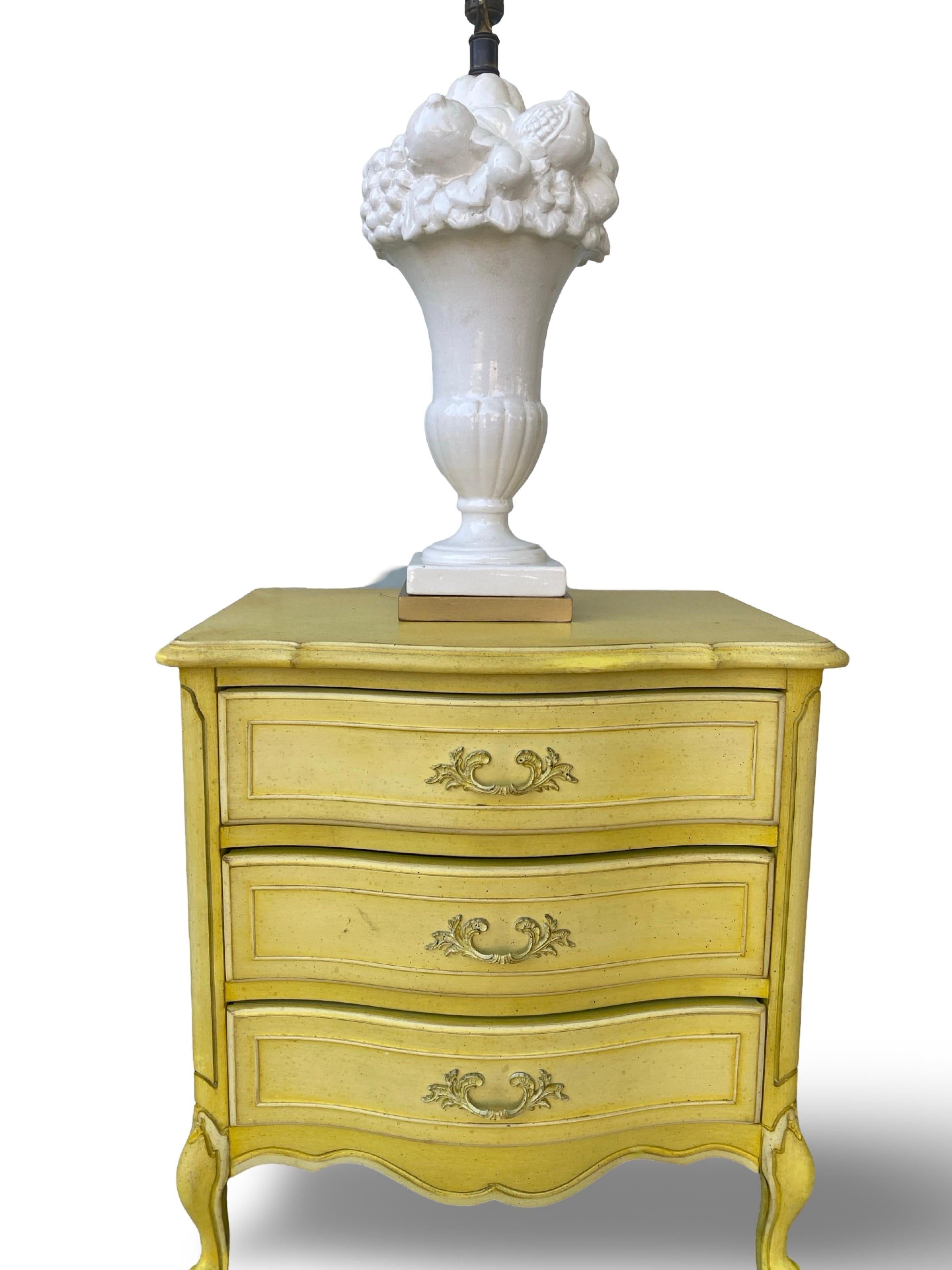 Vintage 1960s  Chic French Regency Style Bright Yellow Pair of Nightstands 6