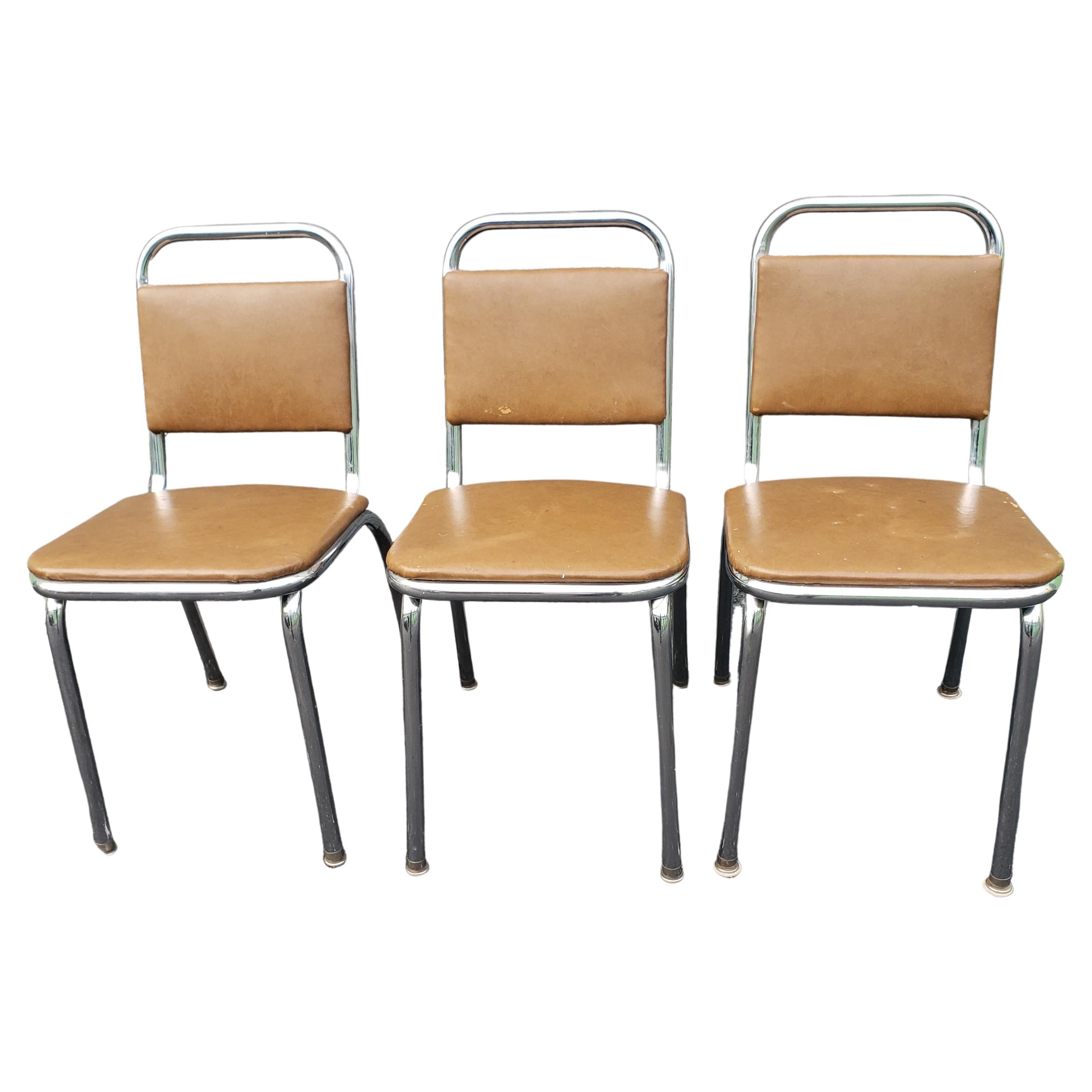Vintage 1960s Chrome and Vinyl Tubular Chairs, a Set For Sale