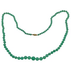 Vintage 1970s Chrysoprase and 18 Karat Gold Necklace by Buccellati