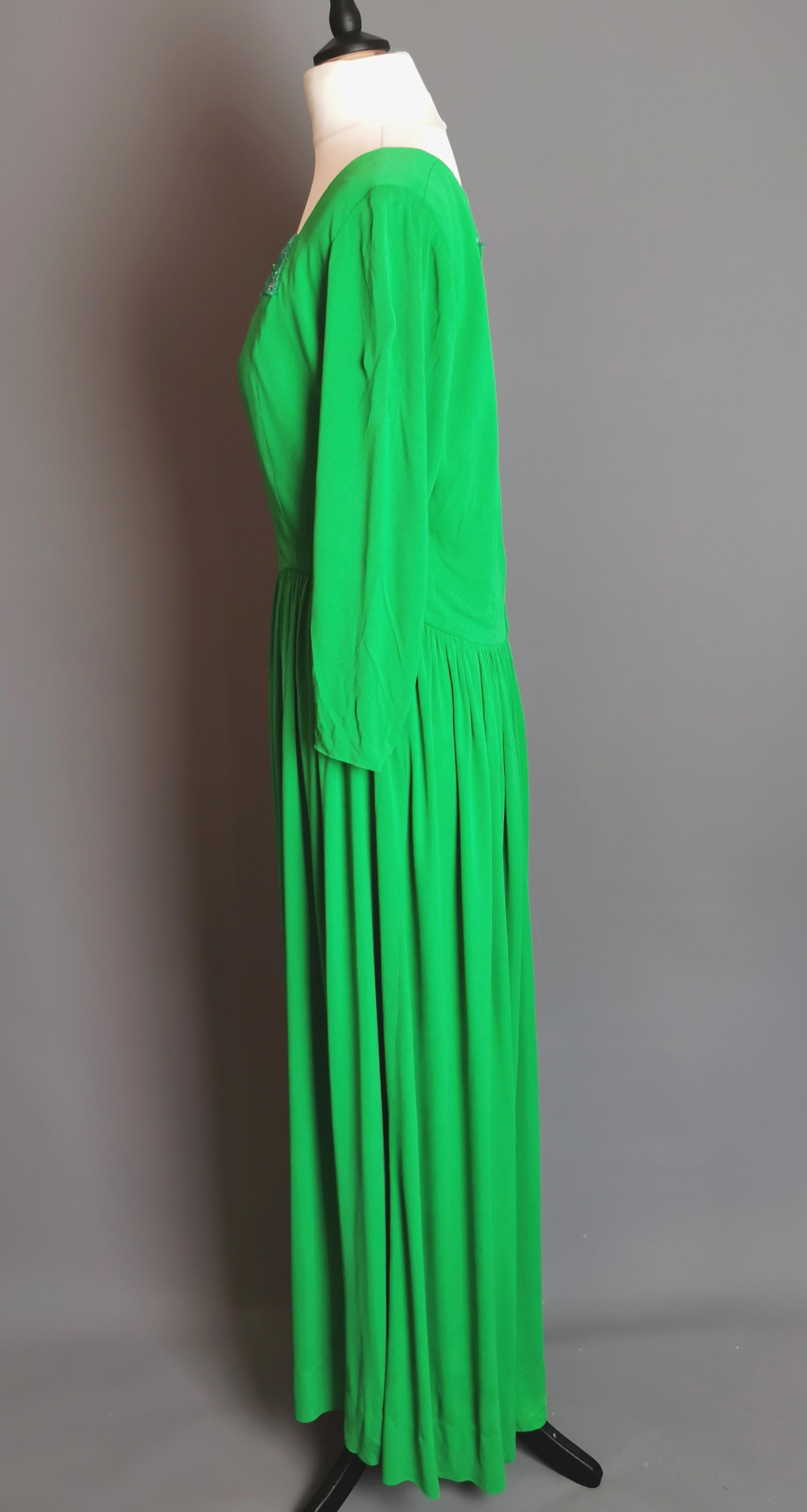 Vintage 1960s cocktail dress, emerald green 6