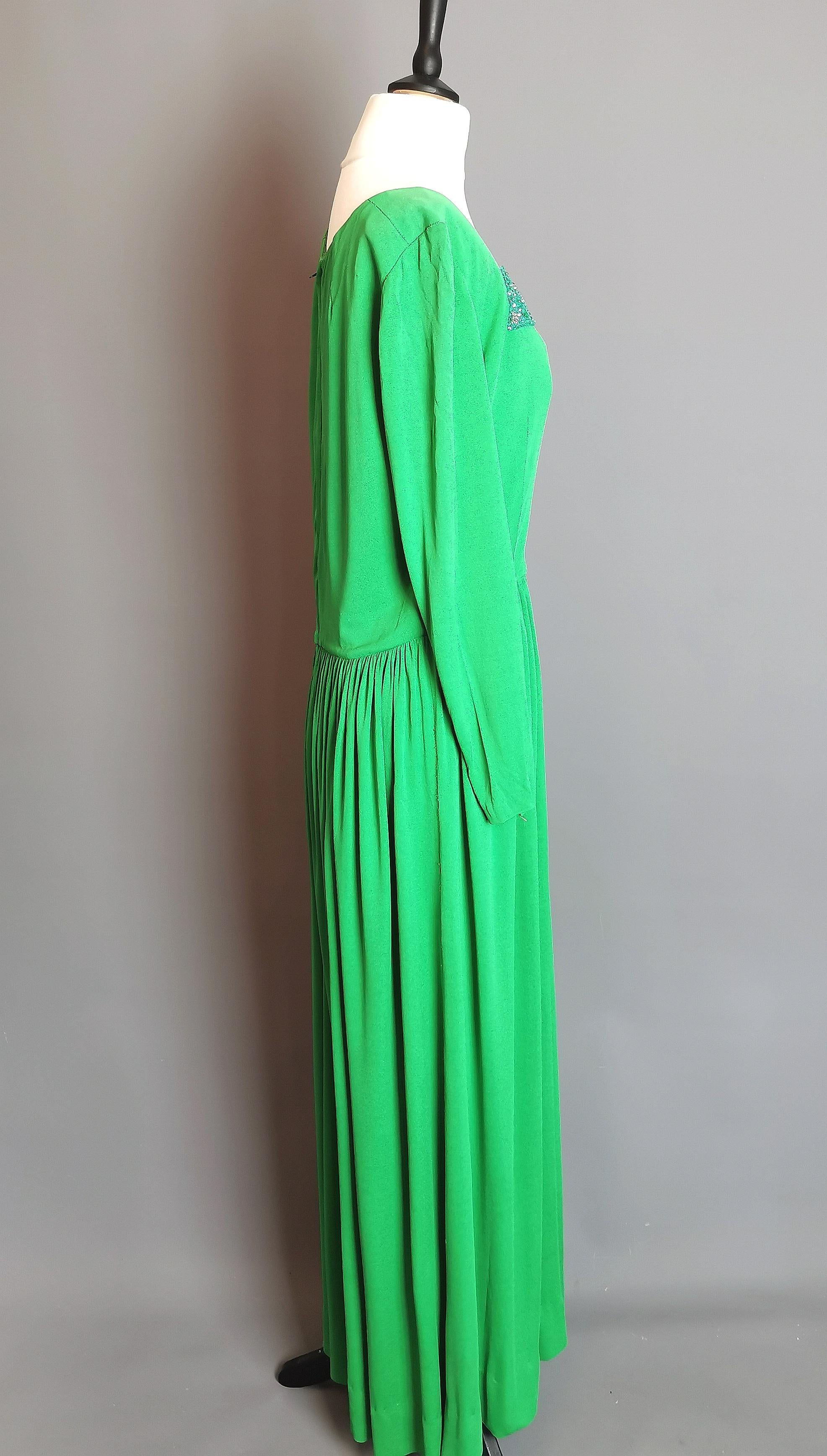 Vintage 1960s cocktail dress, emerald green 3