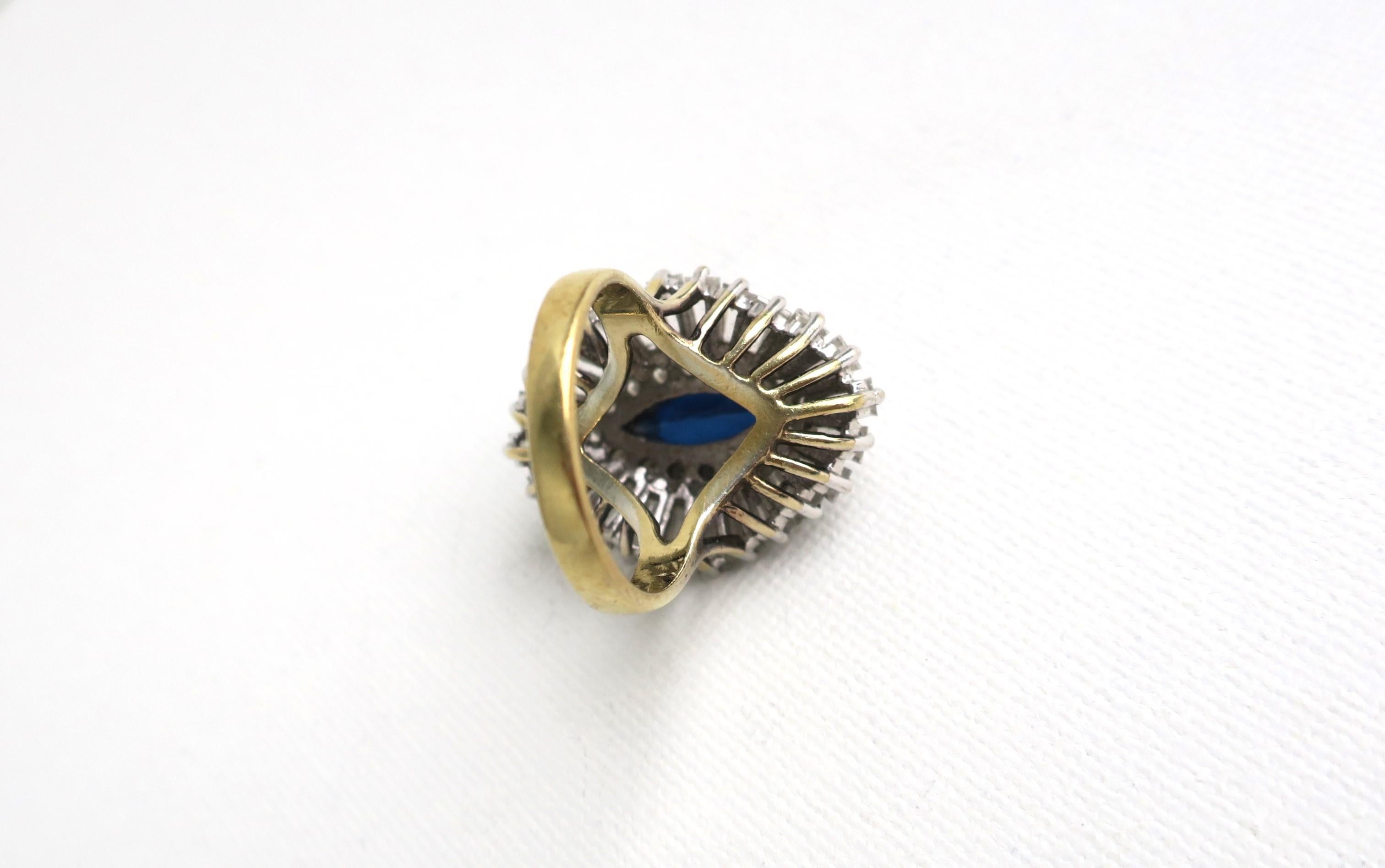 Anello Cocktail Vintage By 1960 con diamanti finti e zaffiro in oro vermeil in vendita 8