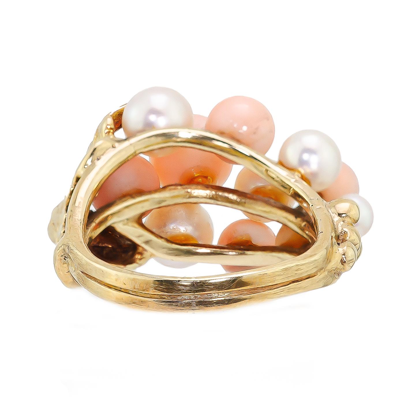 Round Cut Vintage 1960s Coral Cultured Pearl and Yellow Gold Ring For Sale