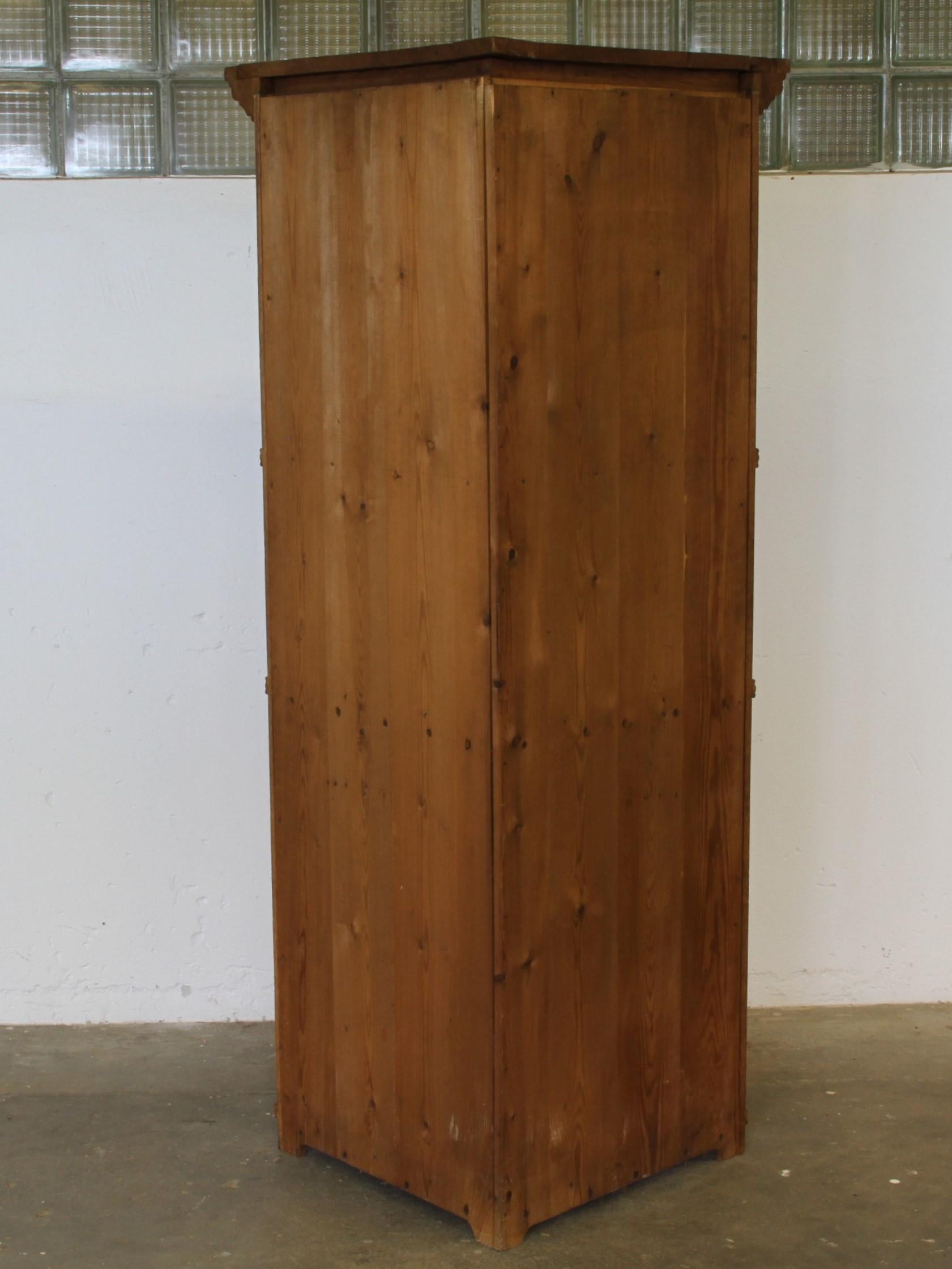 Vintage 1960er Eckschrank aus massiver Eiche im Stil von Kjærnulf, Dänische Moderne im Angebot 14