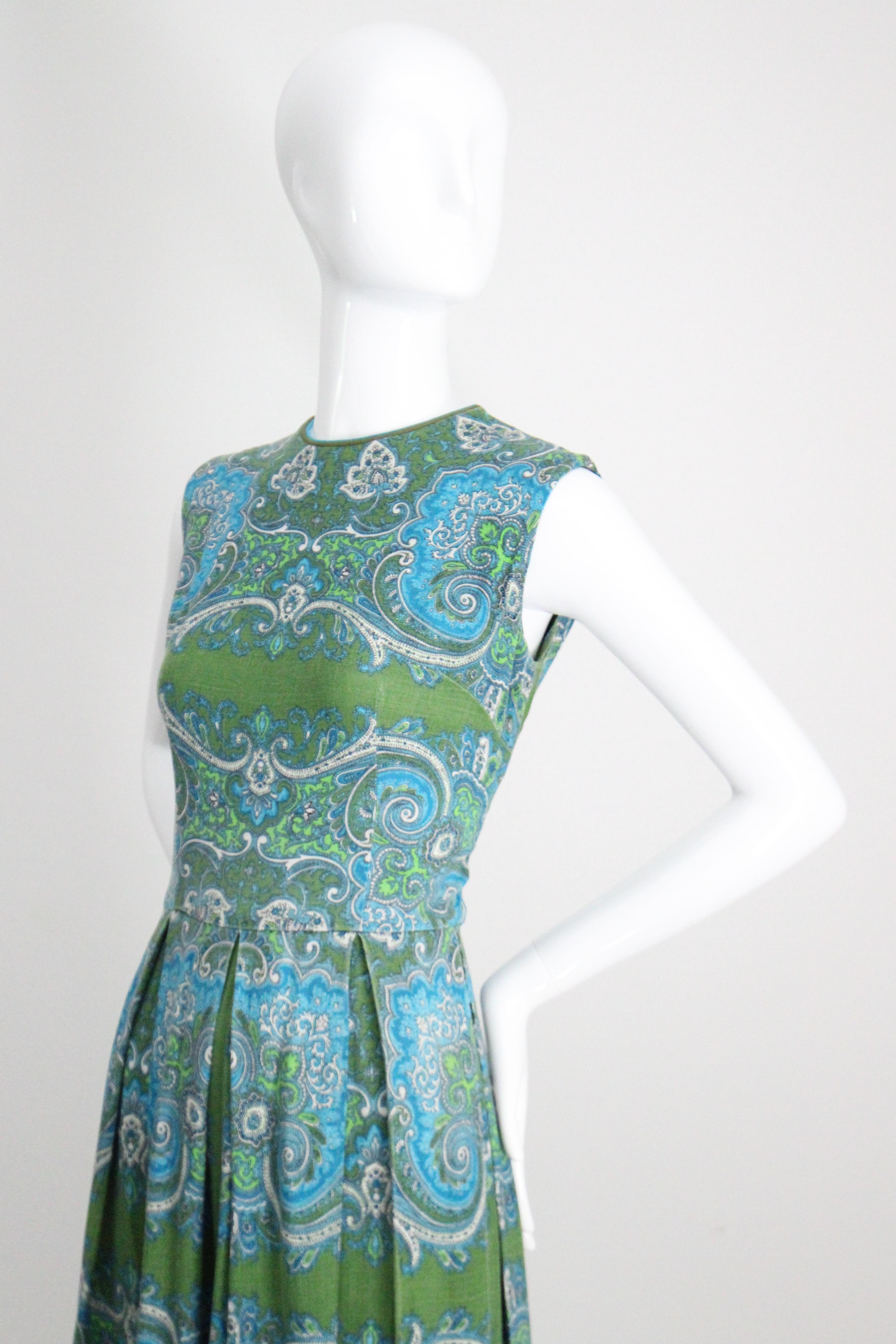 Vintage 1960's cotton paisley dress aqua coloured day dress box pleat UK 10 US 6 For Sale 1