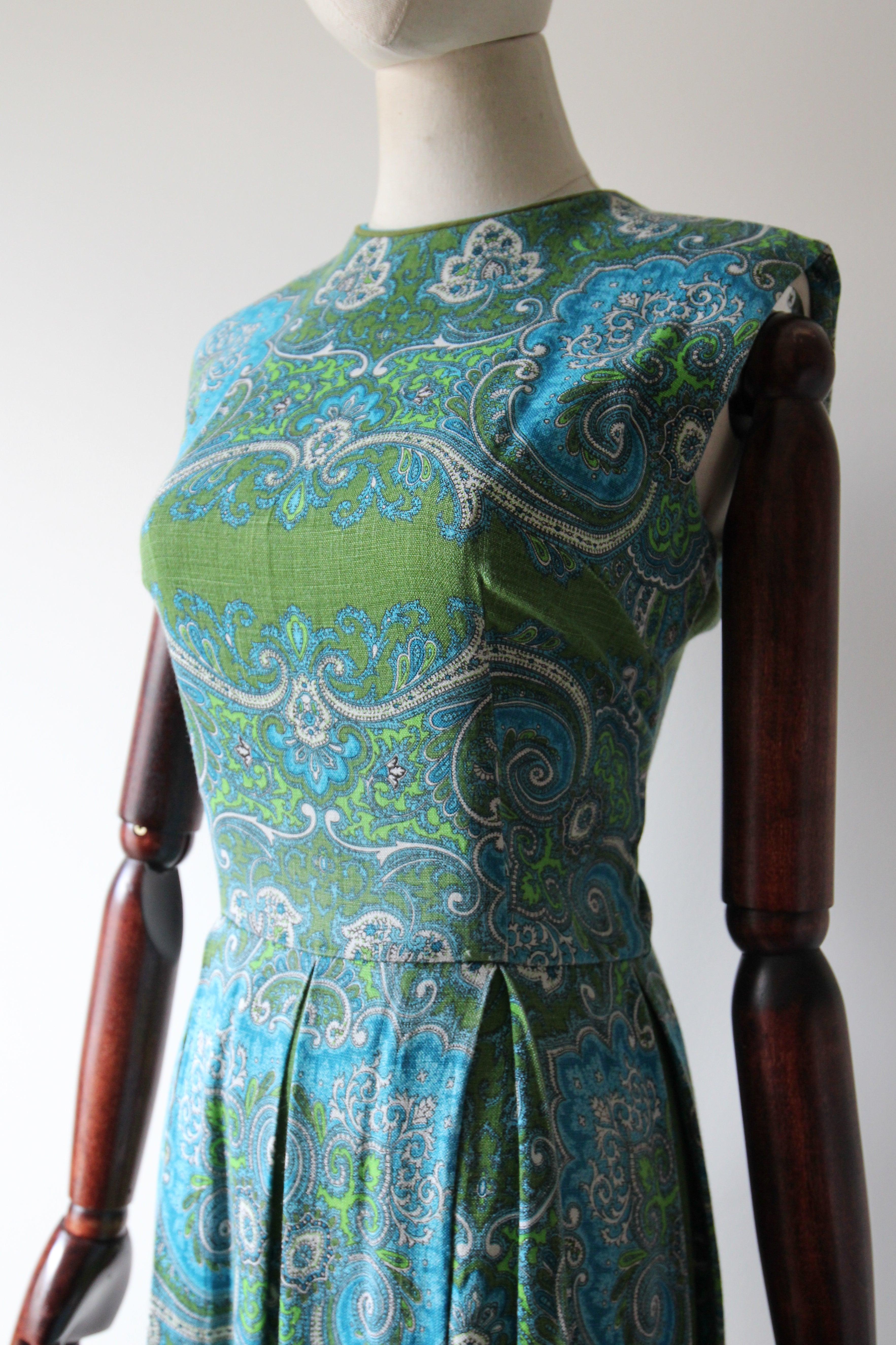 Vintage 1960's cotton paisley dress aqua coloured day dress box pleat UK 10 US 6 For Sale 2