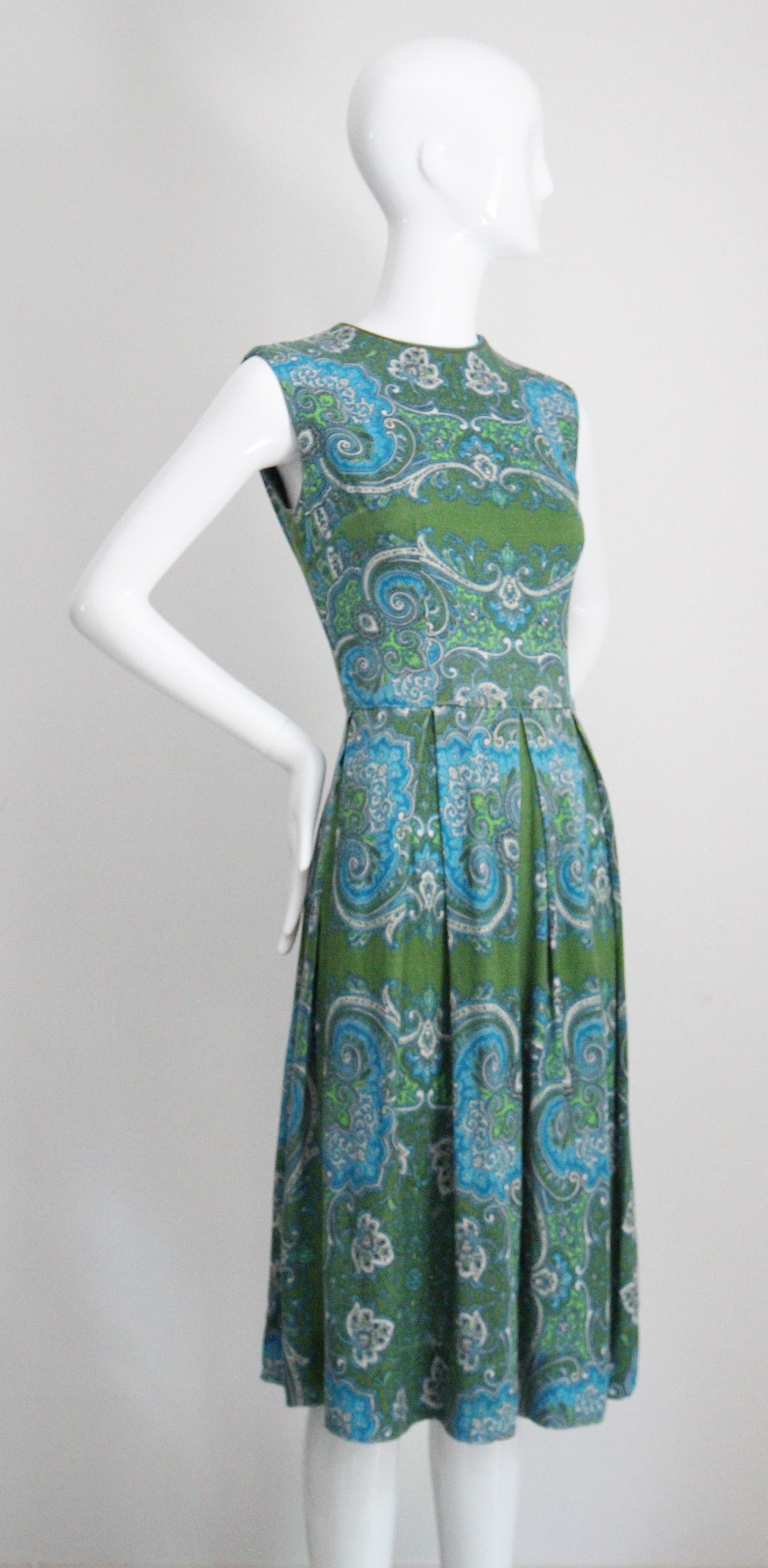 Vintage 1960's cotton paisley dress aqua coloured day dress box pleat UK 10 US 6 For Sale 2
