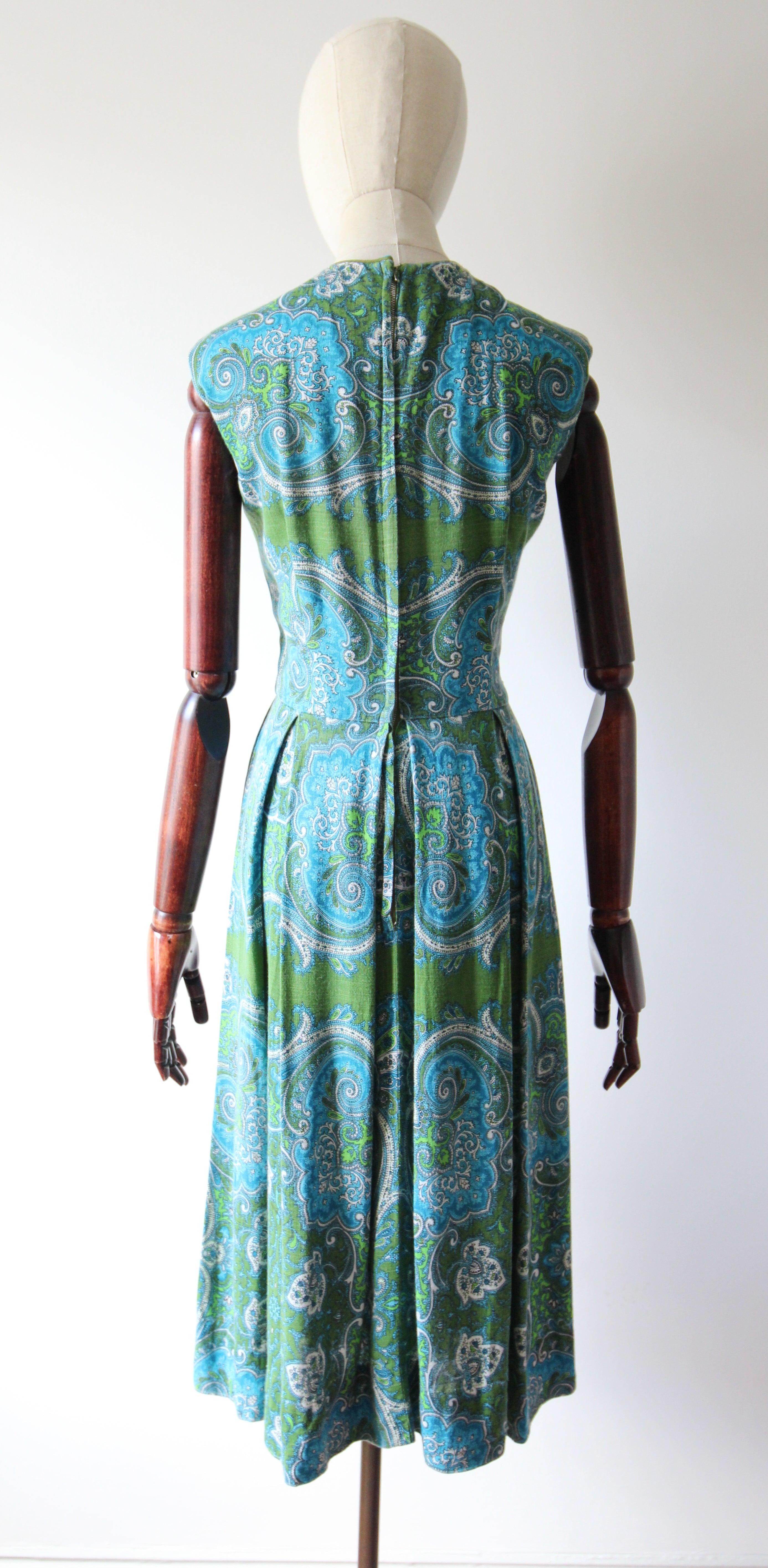 Vintage 1960's cotton paisley dress aqua coloured day dress box pleat UK 10 US 6 For Sale 3