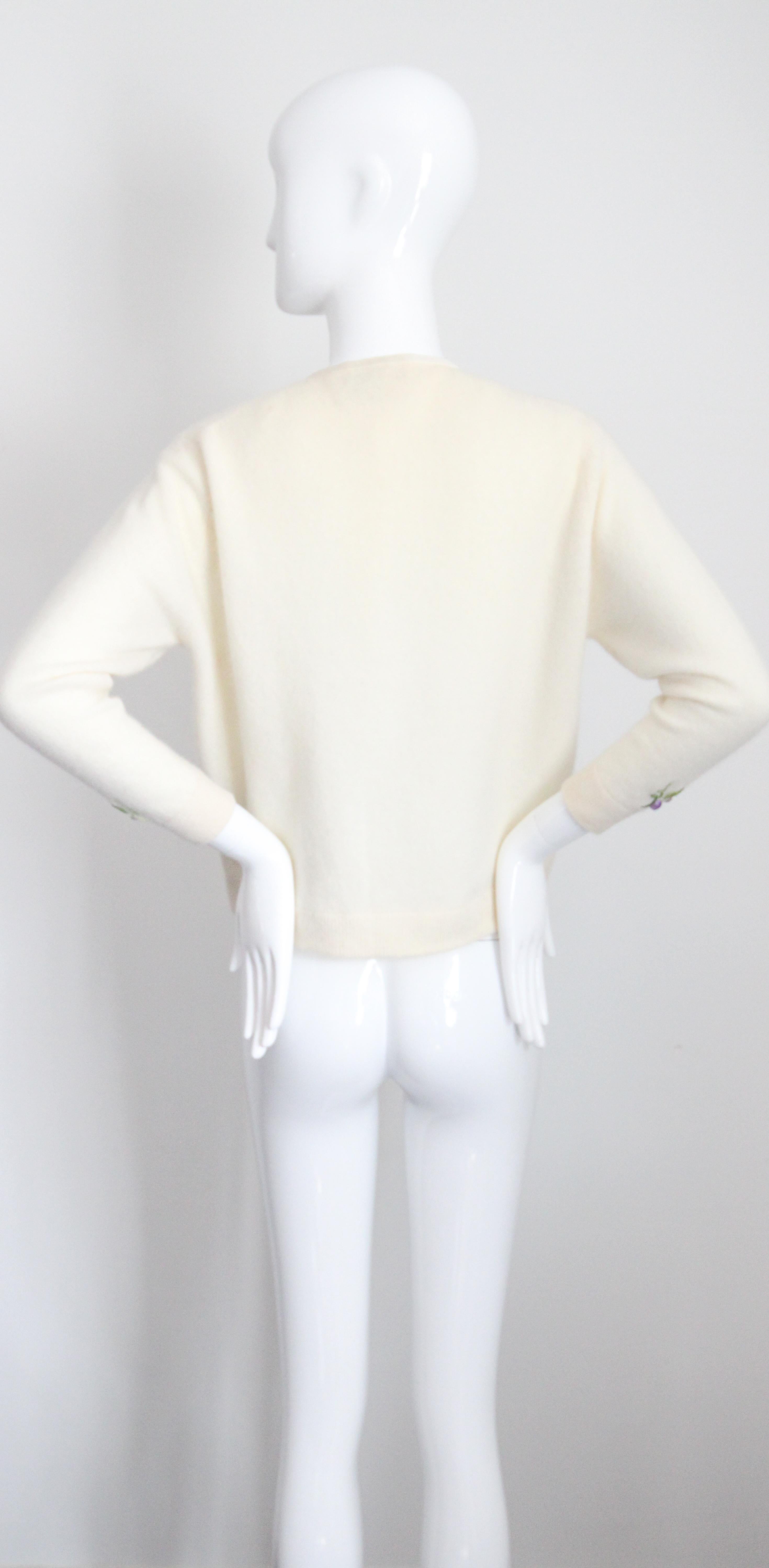 Vintage 1960's Cream Embroidered Grapevine Cardigan Sweater UK 12-14 US 8-10 5
