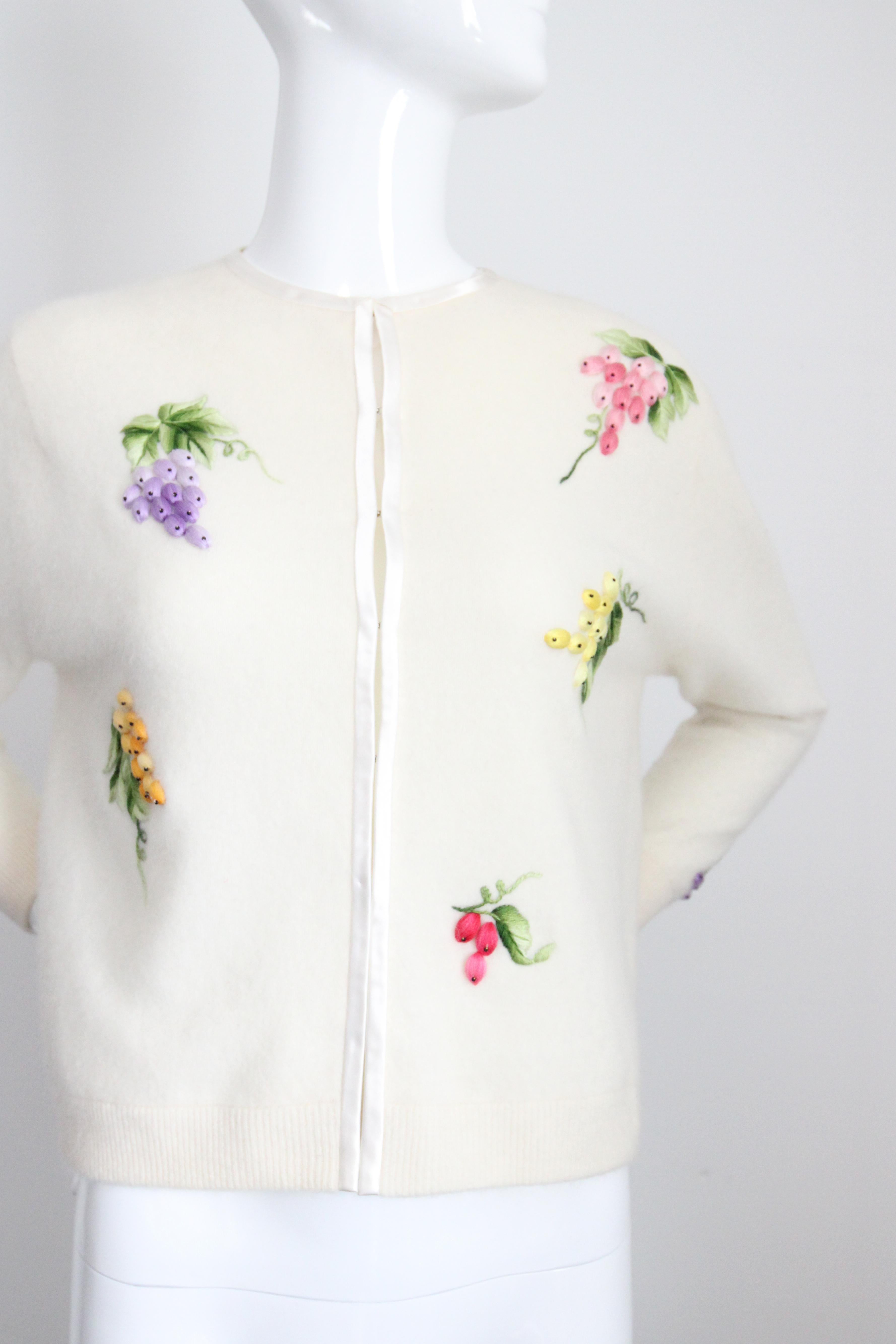 Gray Vintage 1960's Cream Embroidered Grapevine Cardigan Sweater UK 12-14 US 8-10