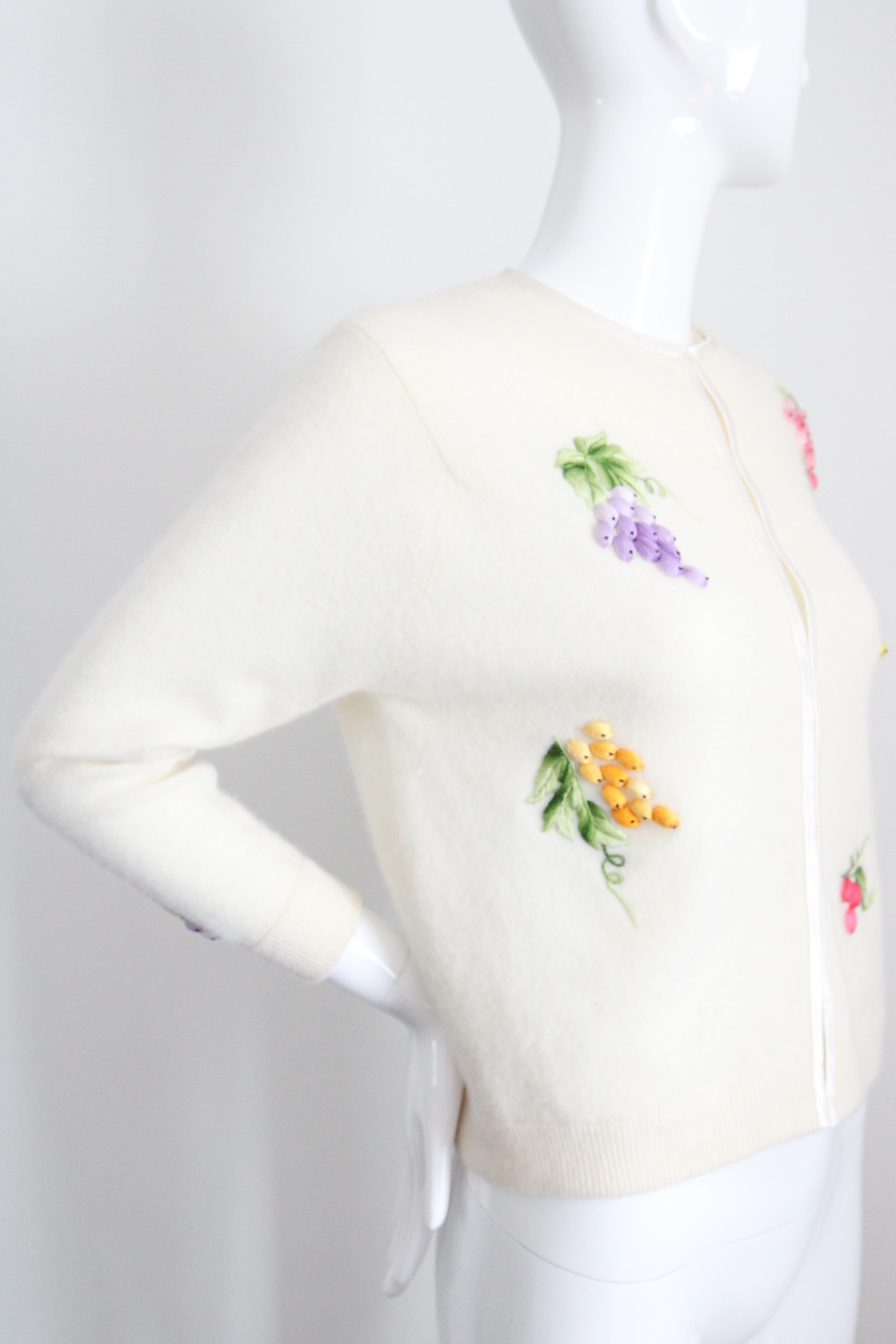 Vintage 1960's Cream Embroidered Grapevine Cardigan Sweater UK 12-14 US 8-10 1