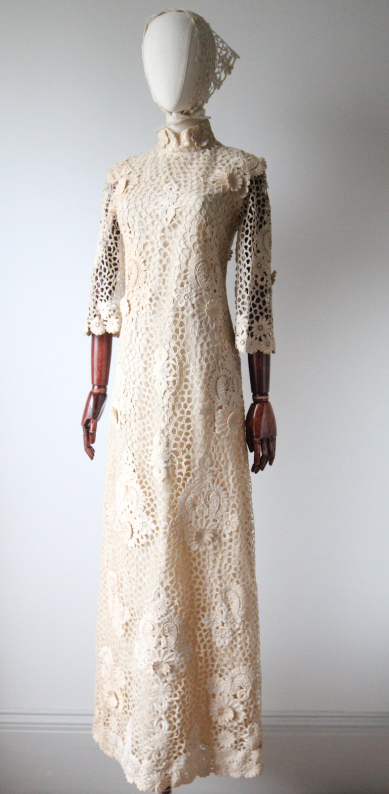 Vintage 1960's Cream Lace Dress Matching bandana 1960's bell sleeve dress UK  8 For Sale at 1stDibs