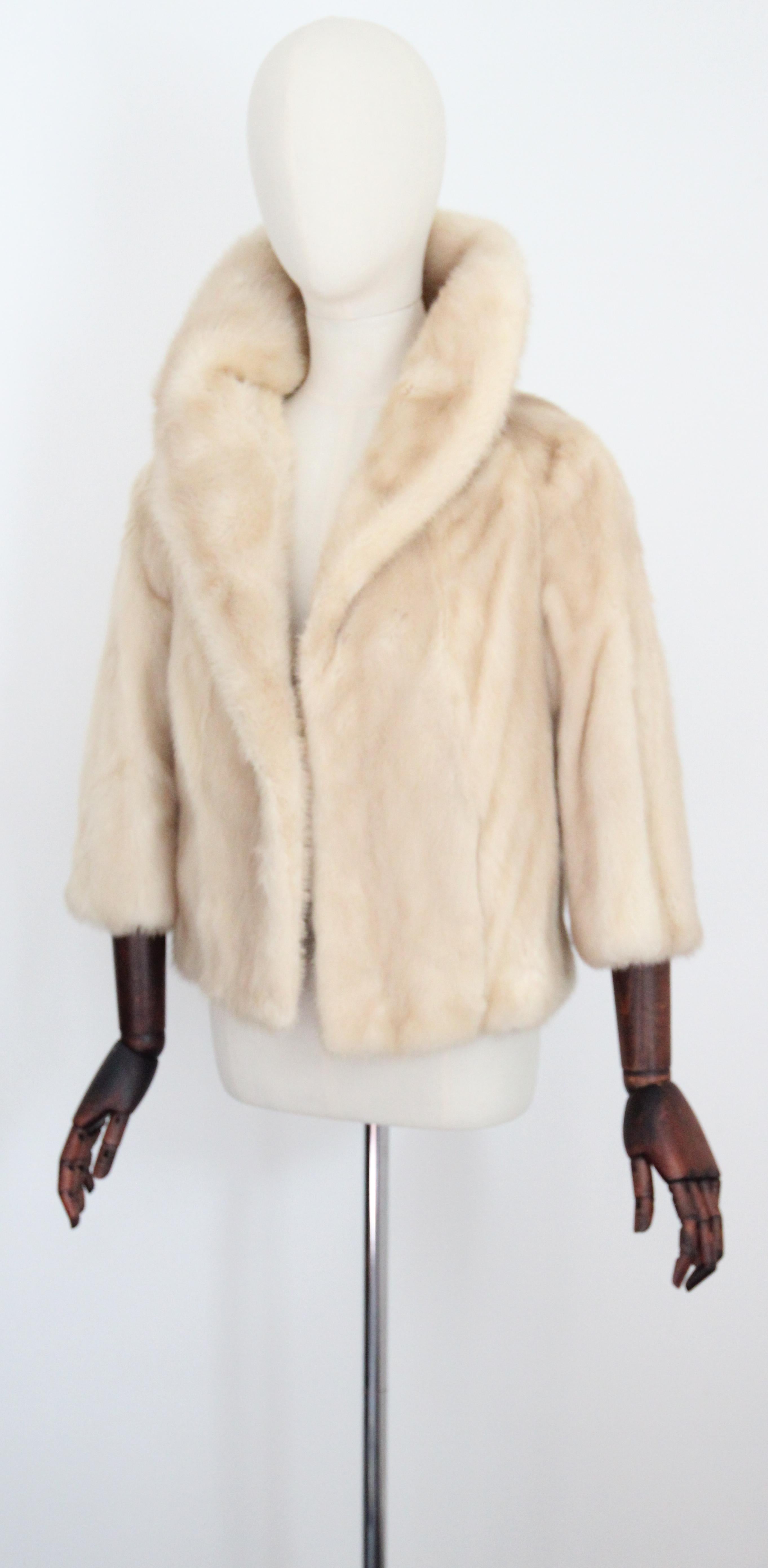 Vintage 1960's Cream Mink Fur Jacket Bracelet Length Sleeve Fur Coat UK 8-10 In Good Condition In Cheltenham, GB