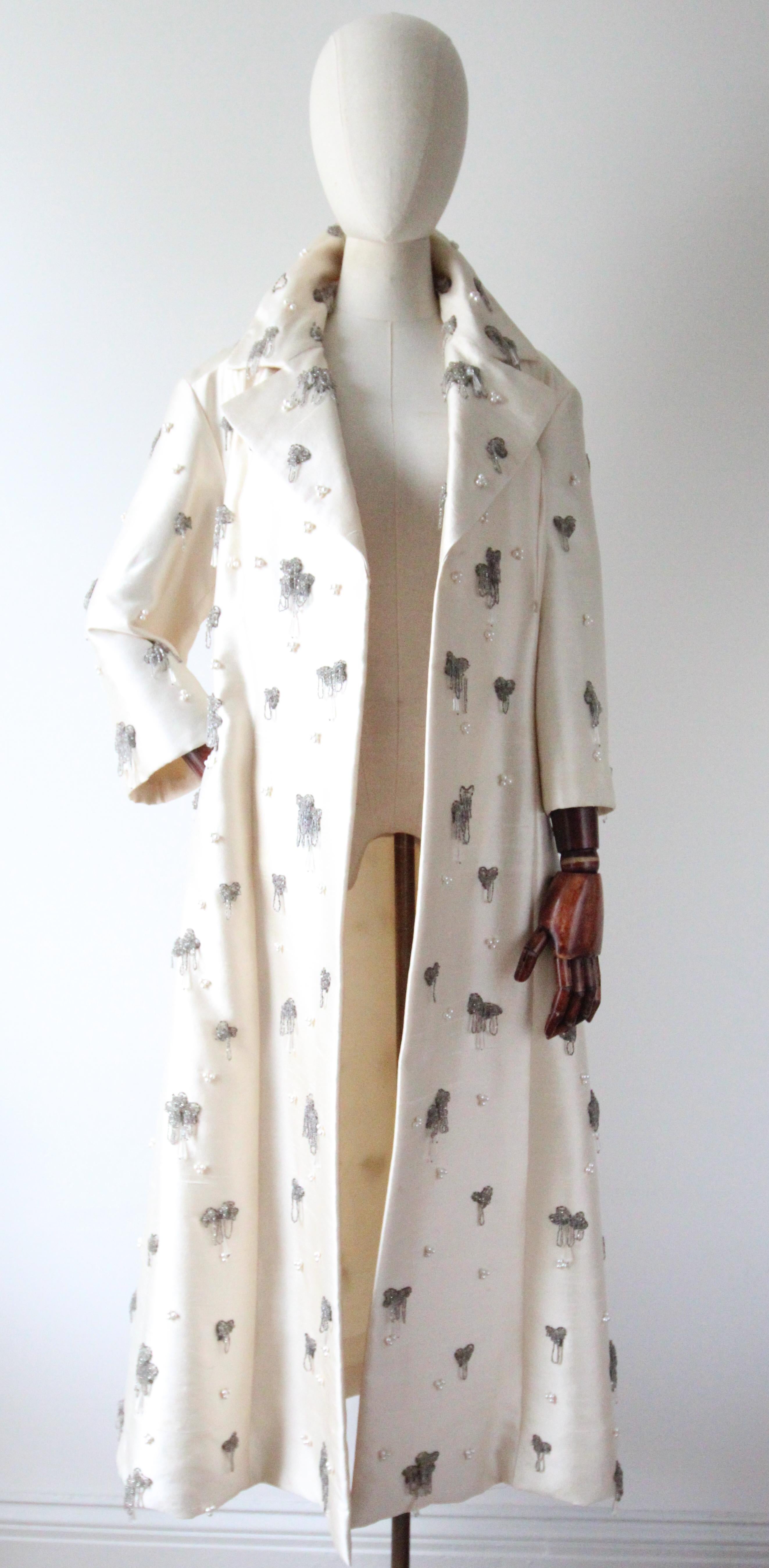 Vintage 1960's Cream Silk Pearl & Bead Embellished Evening Coat UK 12-14 US 8-10 6