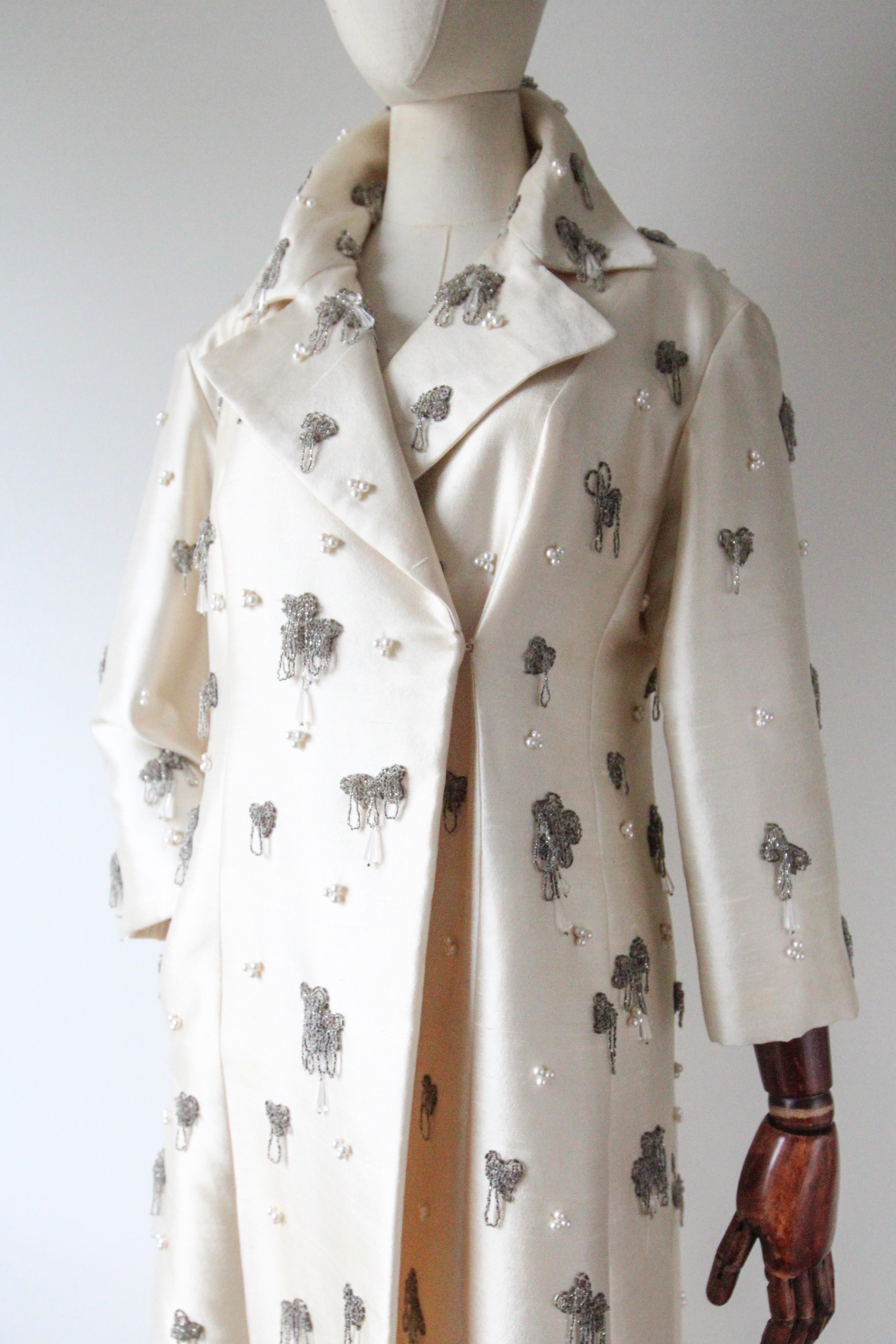 Vintage 1960's Cream Silk Pearl & Bead Embellished Evening Coat UK 12-14 US 8-10 3