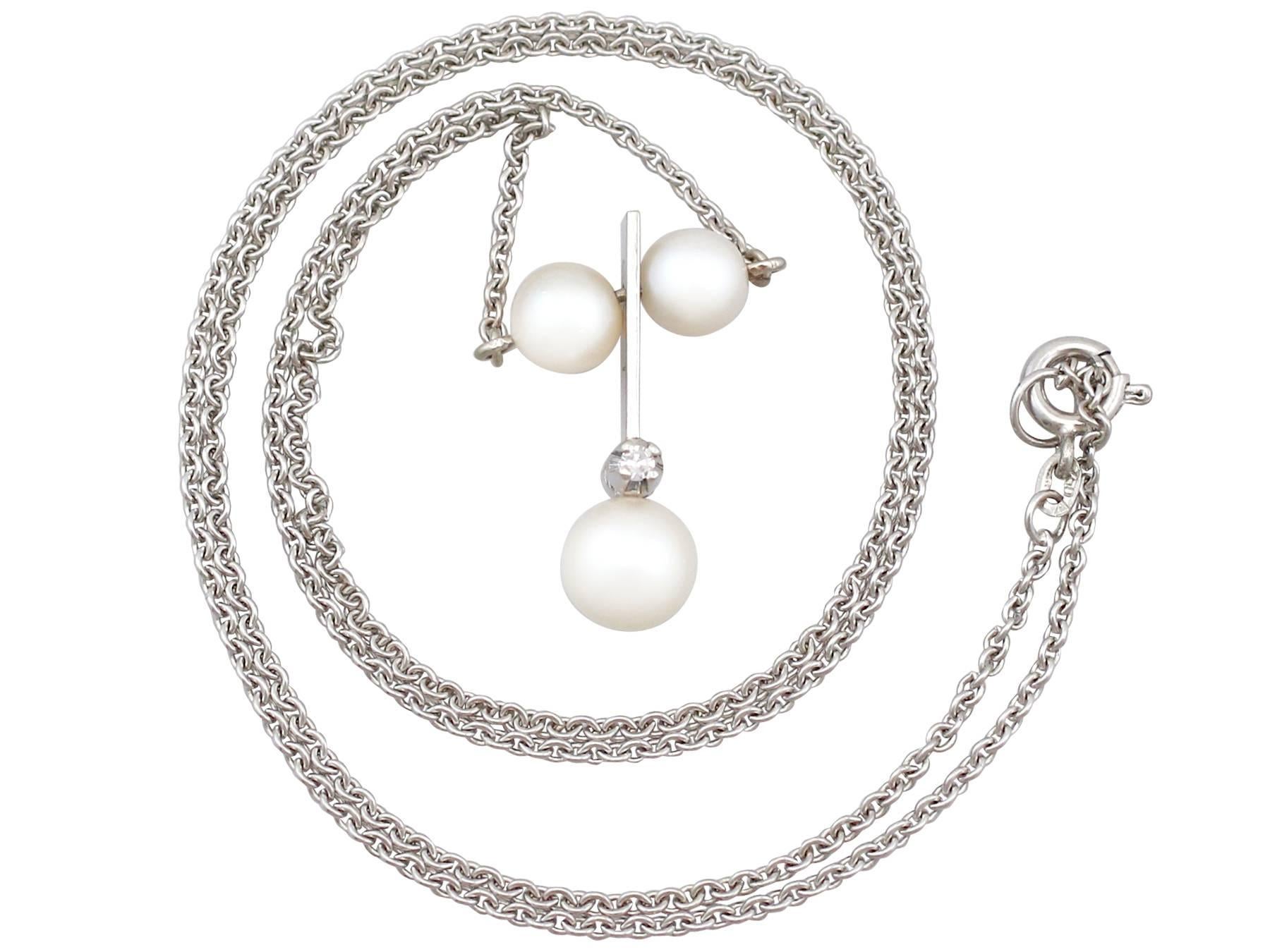 unusual pearl necklace