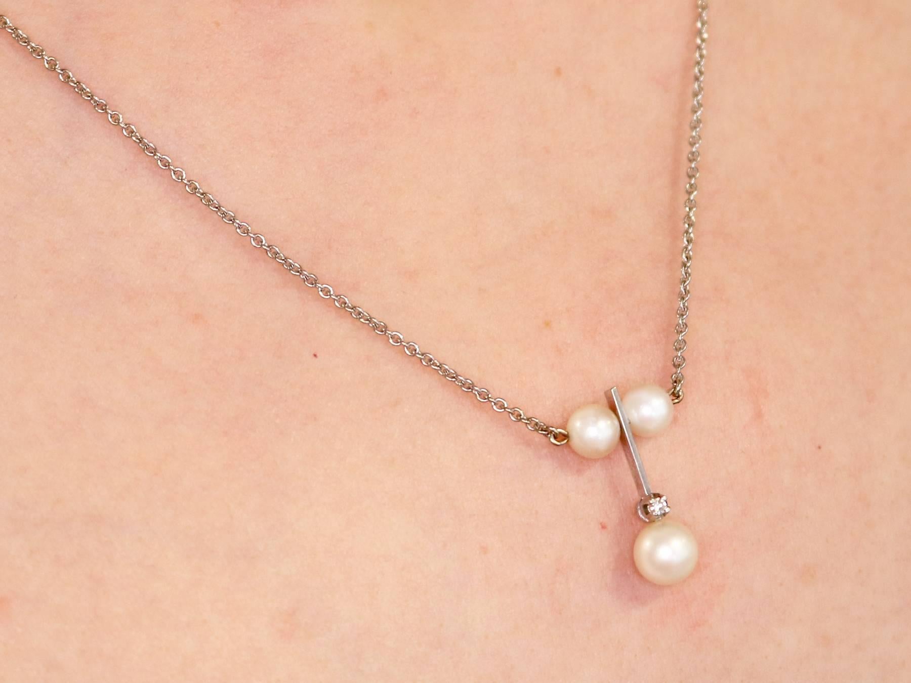 1960s Cultured Pearl and Diamond White Gold Necklace For Sale 3