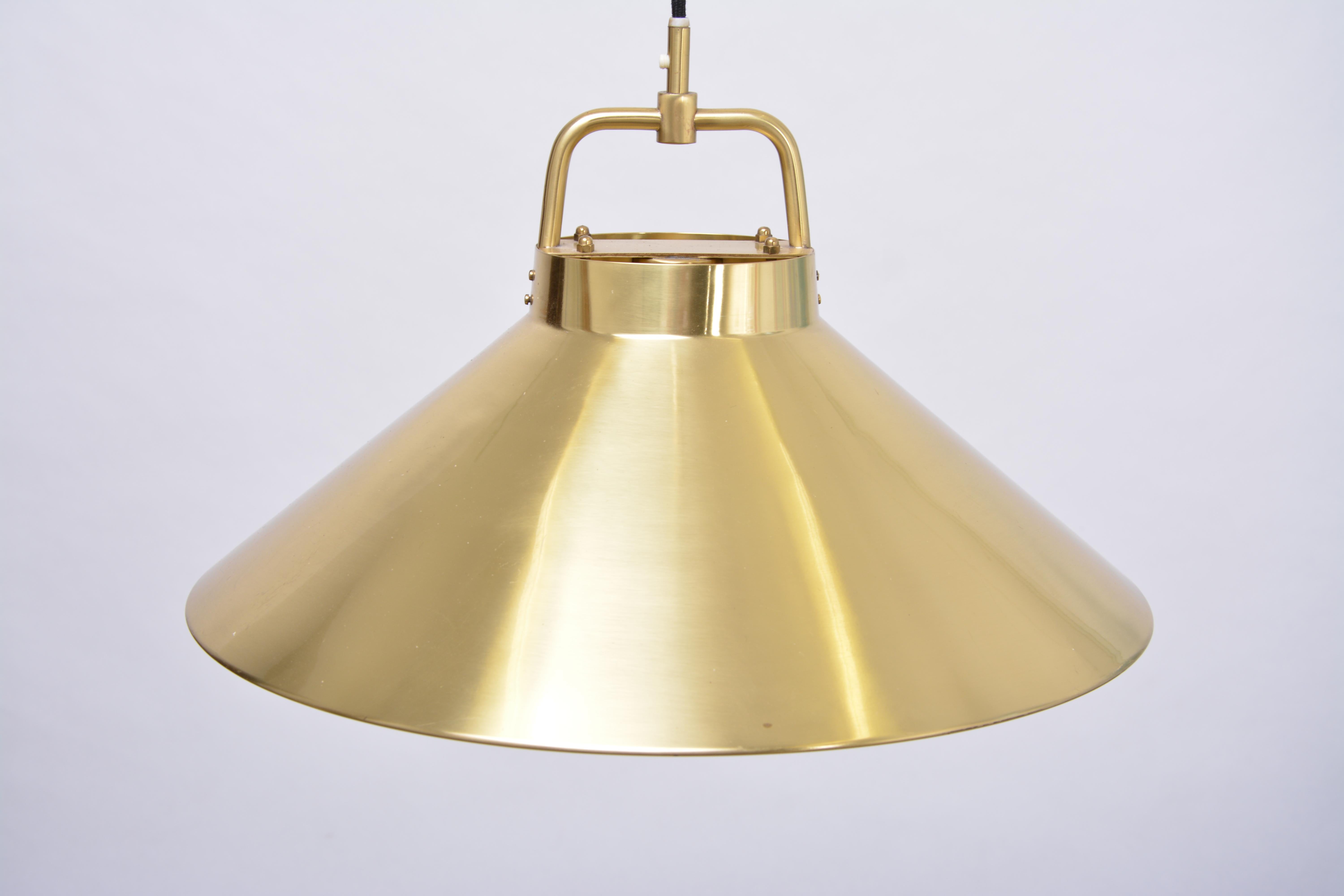 Danish Mid-Century Modern Brass pendant light by Fritz Schlegel for Lyfa (Dänisch)