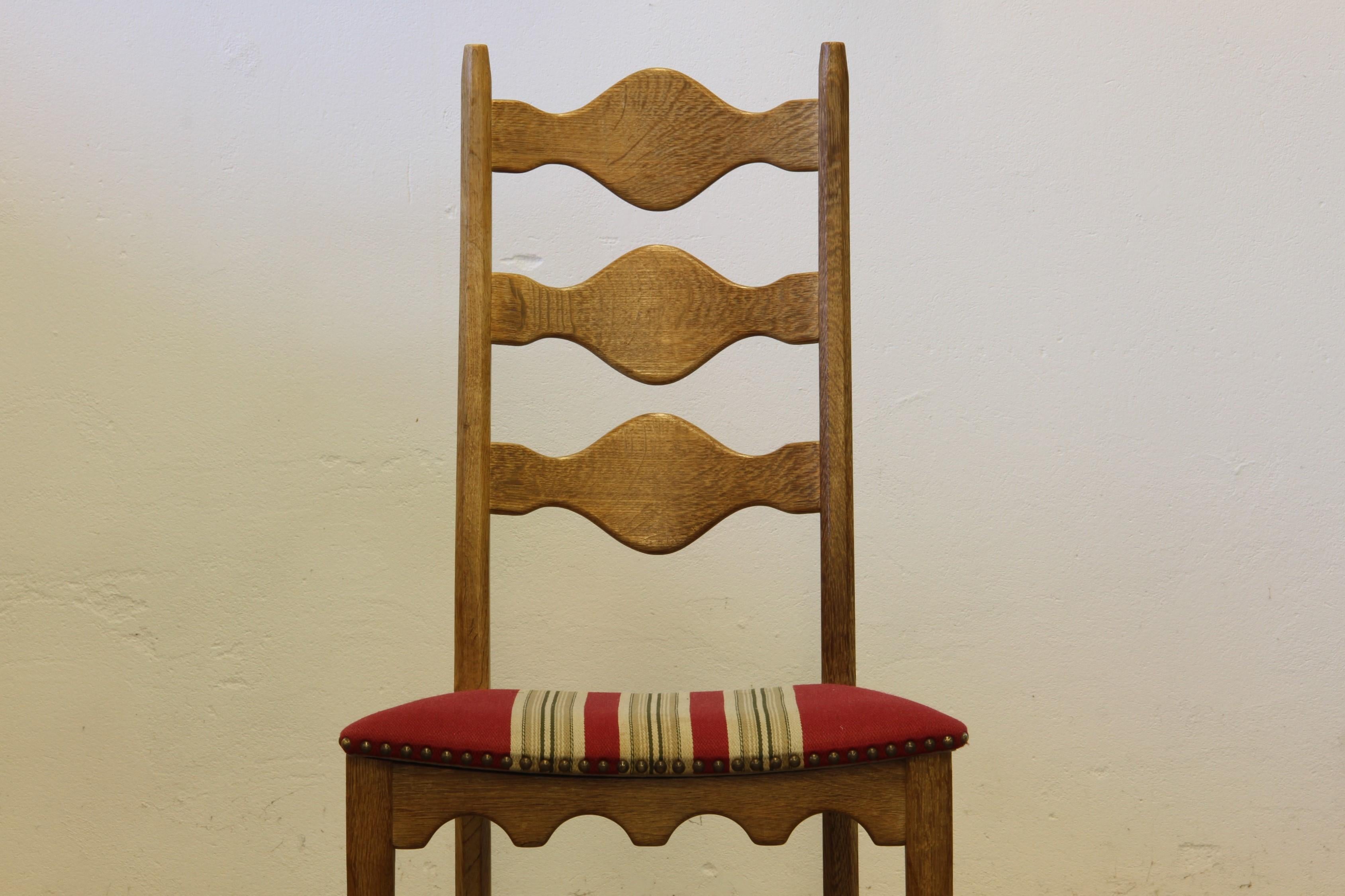 Sedie danesi brutaliste d'epoca degli anni '60 con schienale a scaletta in Oak nello stile di Kjærnulf in vendita 3