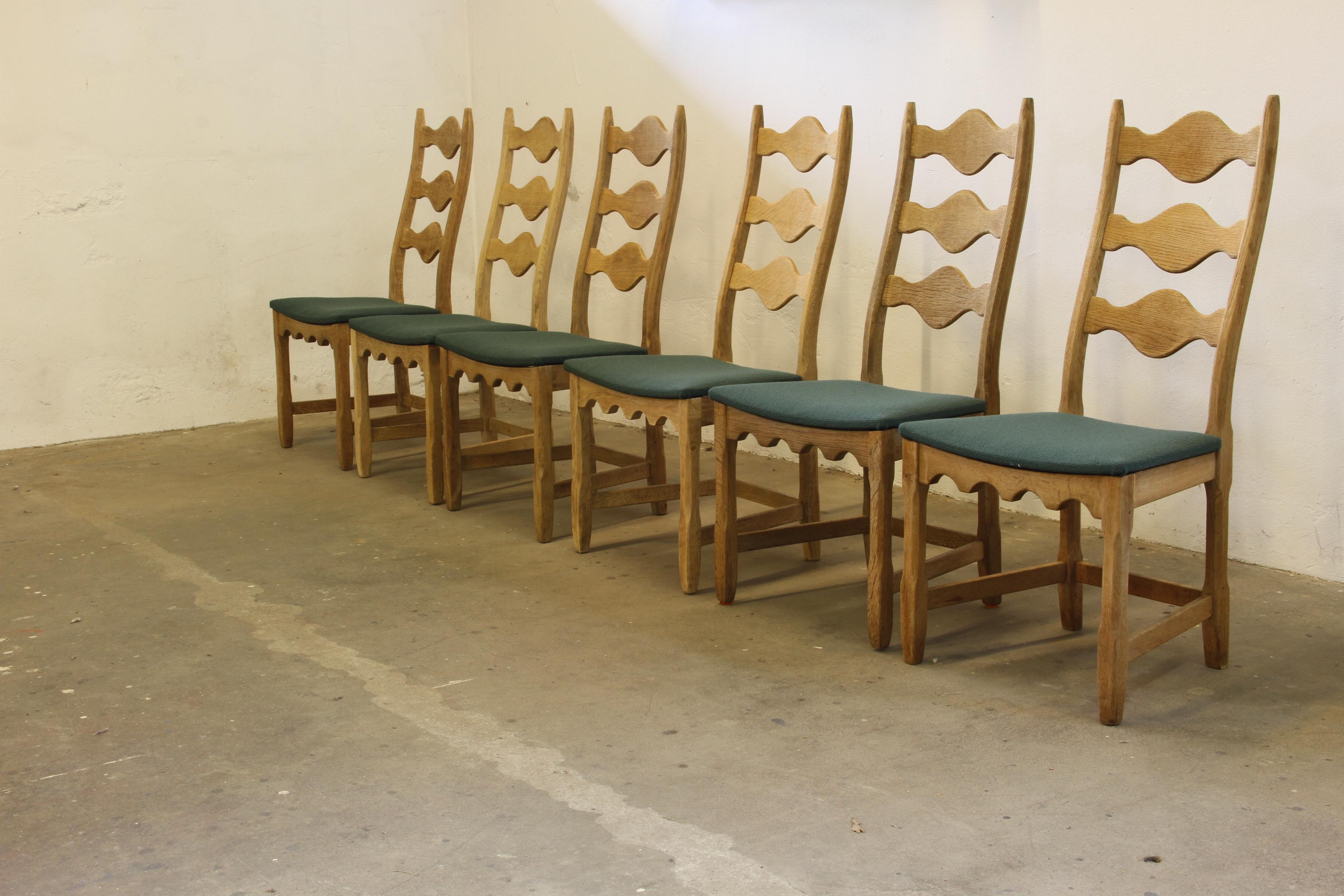 Mid-Century moderno Sedie danesi brutaliste d'epoca degli anni '60 con schienale a scaletta in Oak nello stile di Kjærnulf in vendita