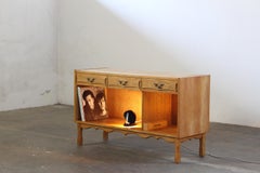 Vintage 1960s Dänisches Brutalistisches Eichen Sideboard, im Stil von Henning Kjærnulf
