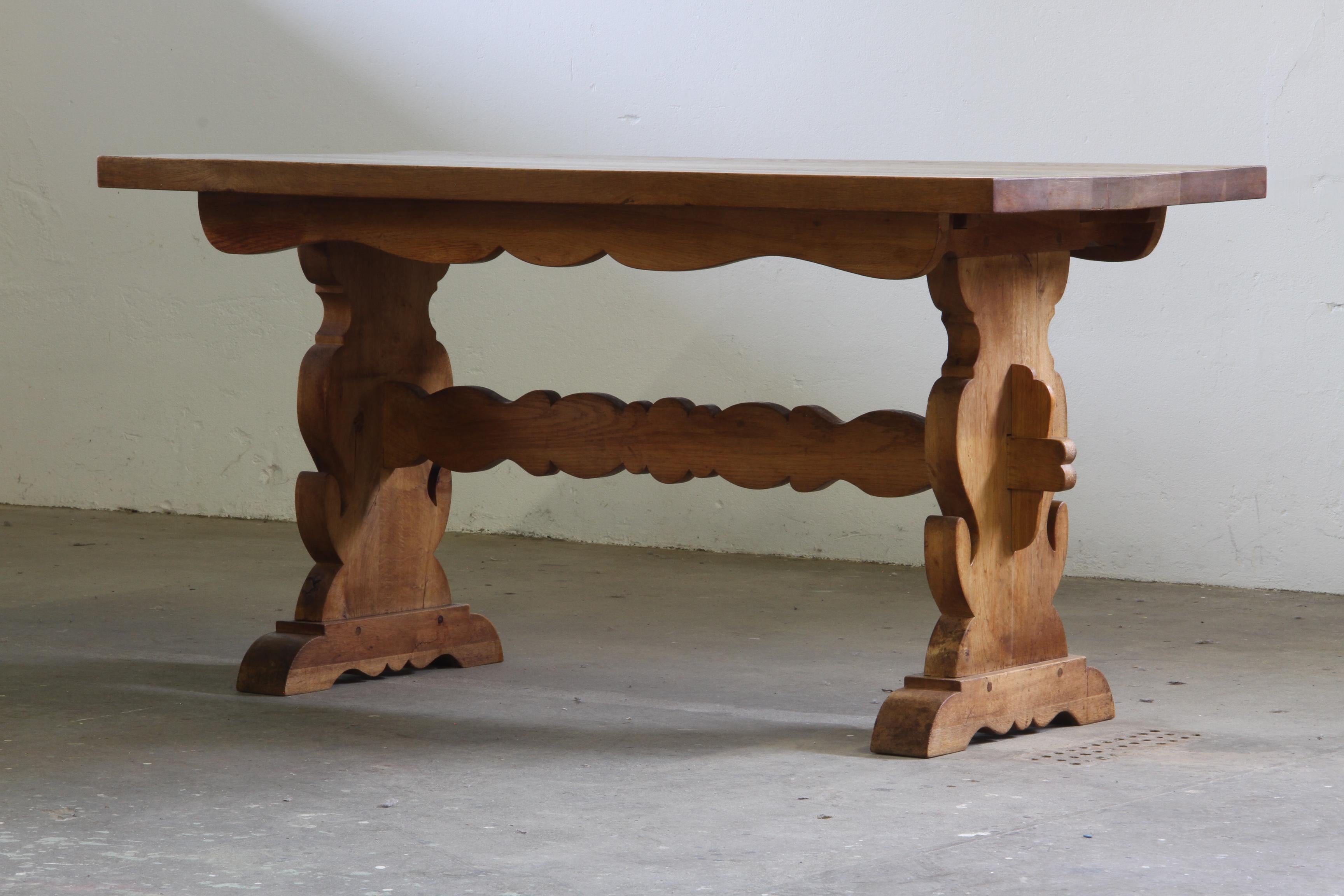 Mid-Century Modern Vintage 1960s Danish Farmhouse Dining / Kitchen Table in Solid Oak, Old Pub en vente