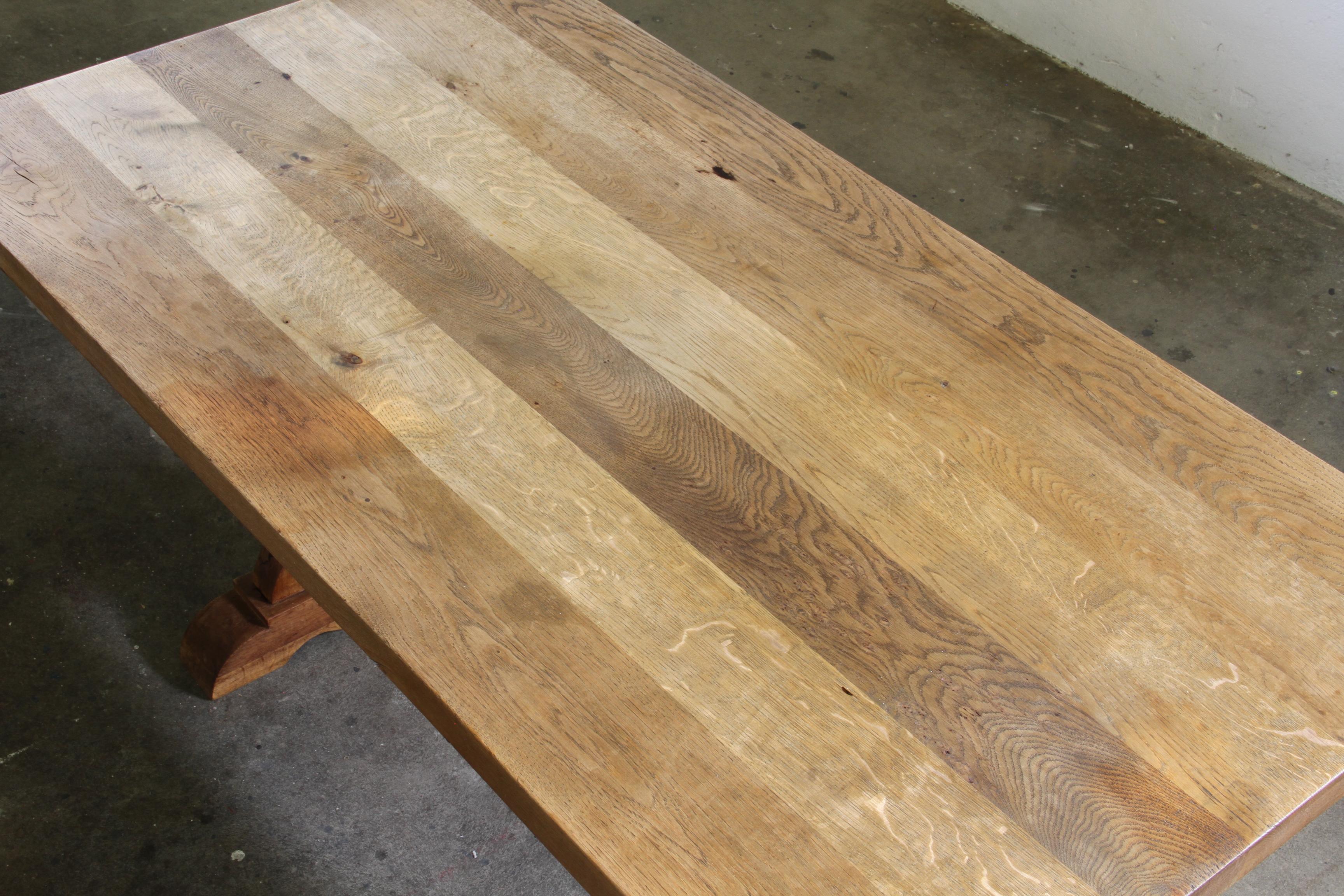 Vintage 1960s Danish Farmhouse Dining / Kitchen Table in Solid Oak, Old Pub en vente 1