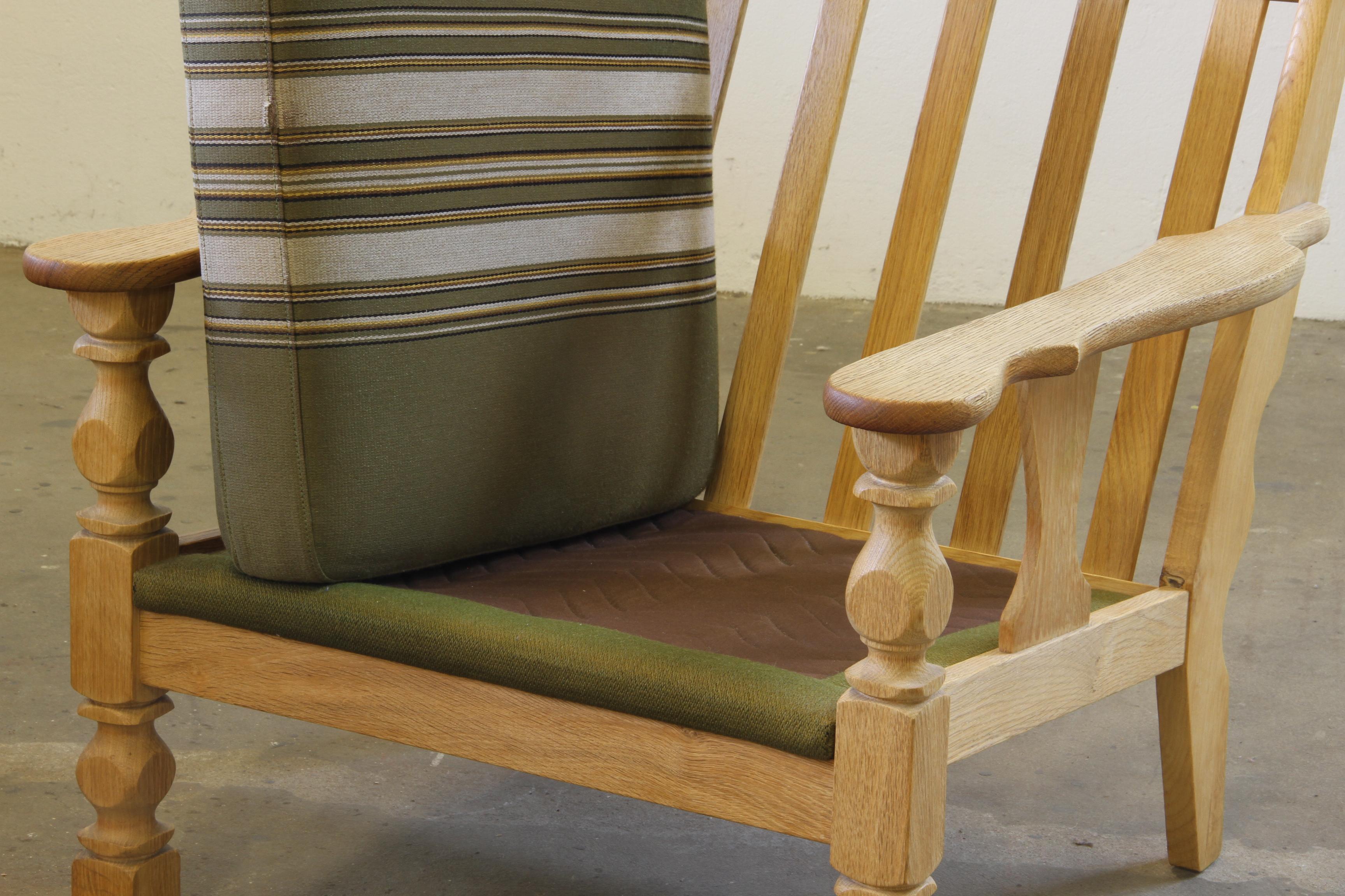 Sedie da salotto danesi con schienale basso degli anni '60 in Oak Light, stile Henning Kjærnulf in vendita 12