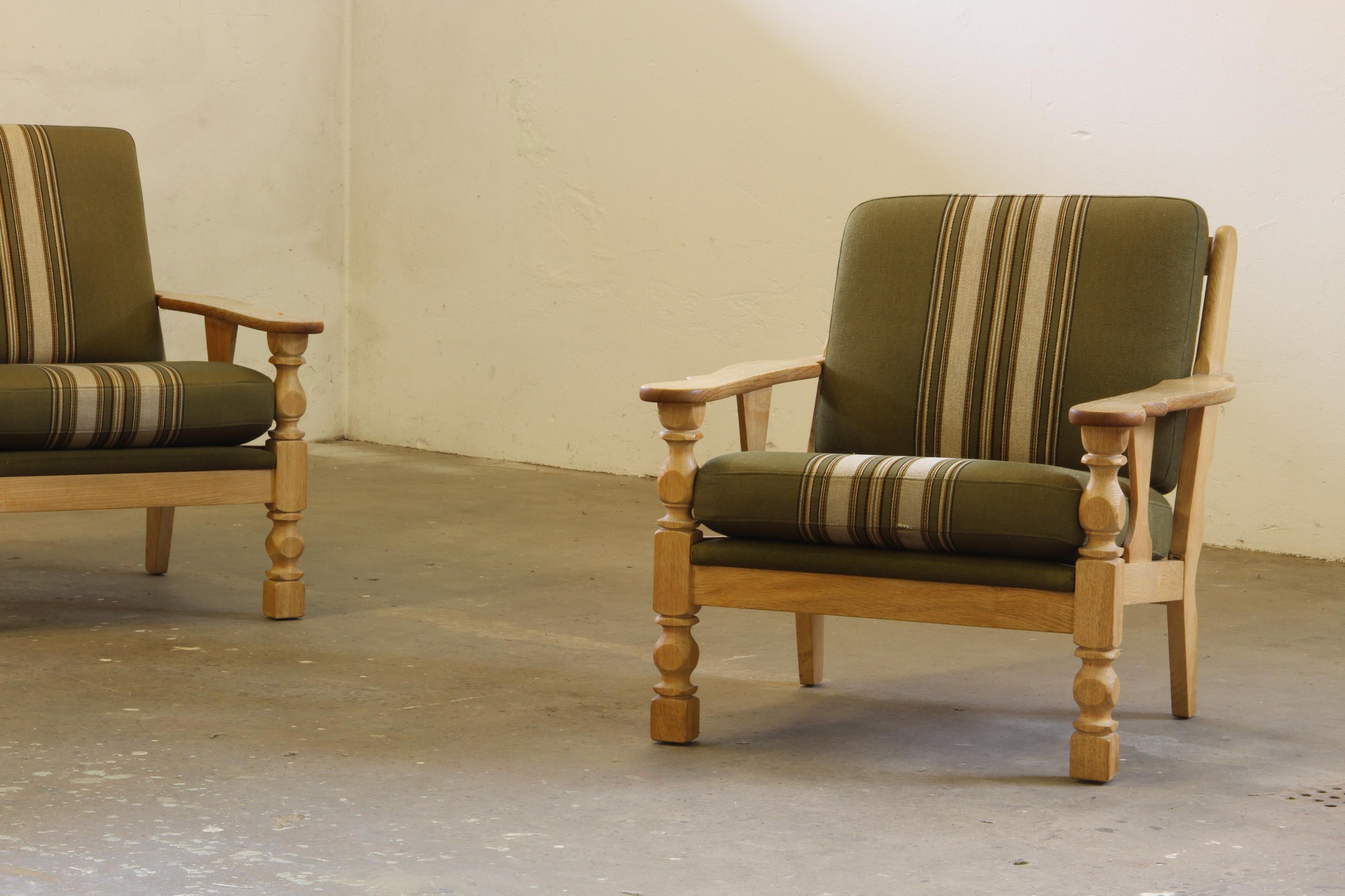 Mid-Century moderno Sedie da salotto danesi con schienale basso degli anni '60 in Oak Light, stile Henning Kjærnulf in vendita